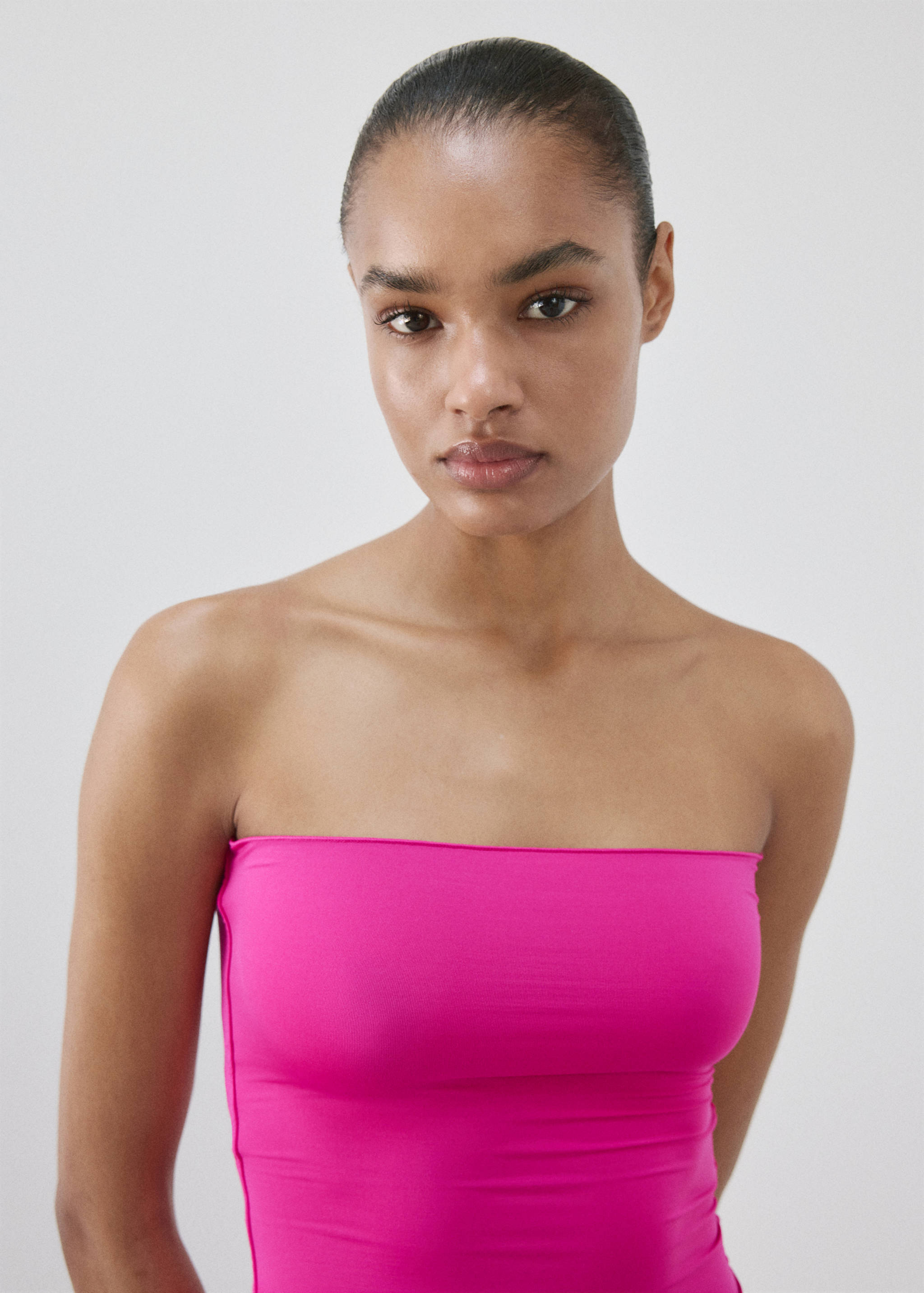 Fitted bandeau top - Details of the article 1