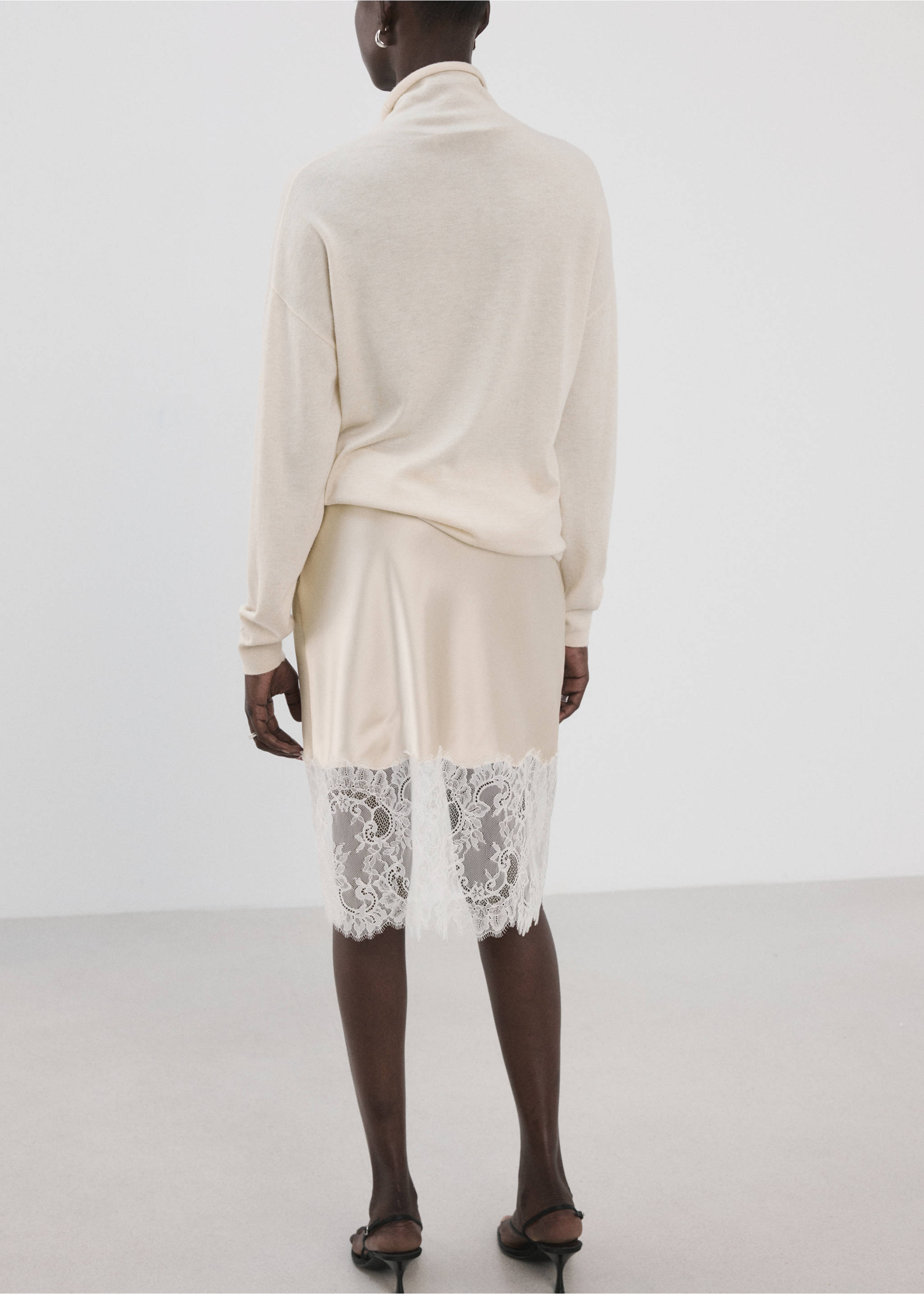 Jupe lingerie en dentelle - Verso de l’article, Beige. Ref: 27065999-00.