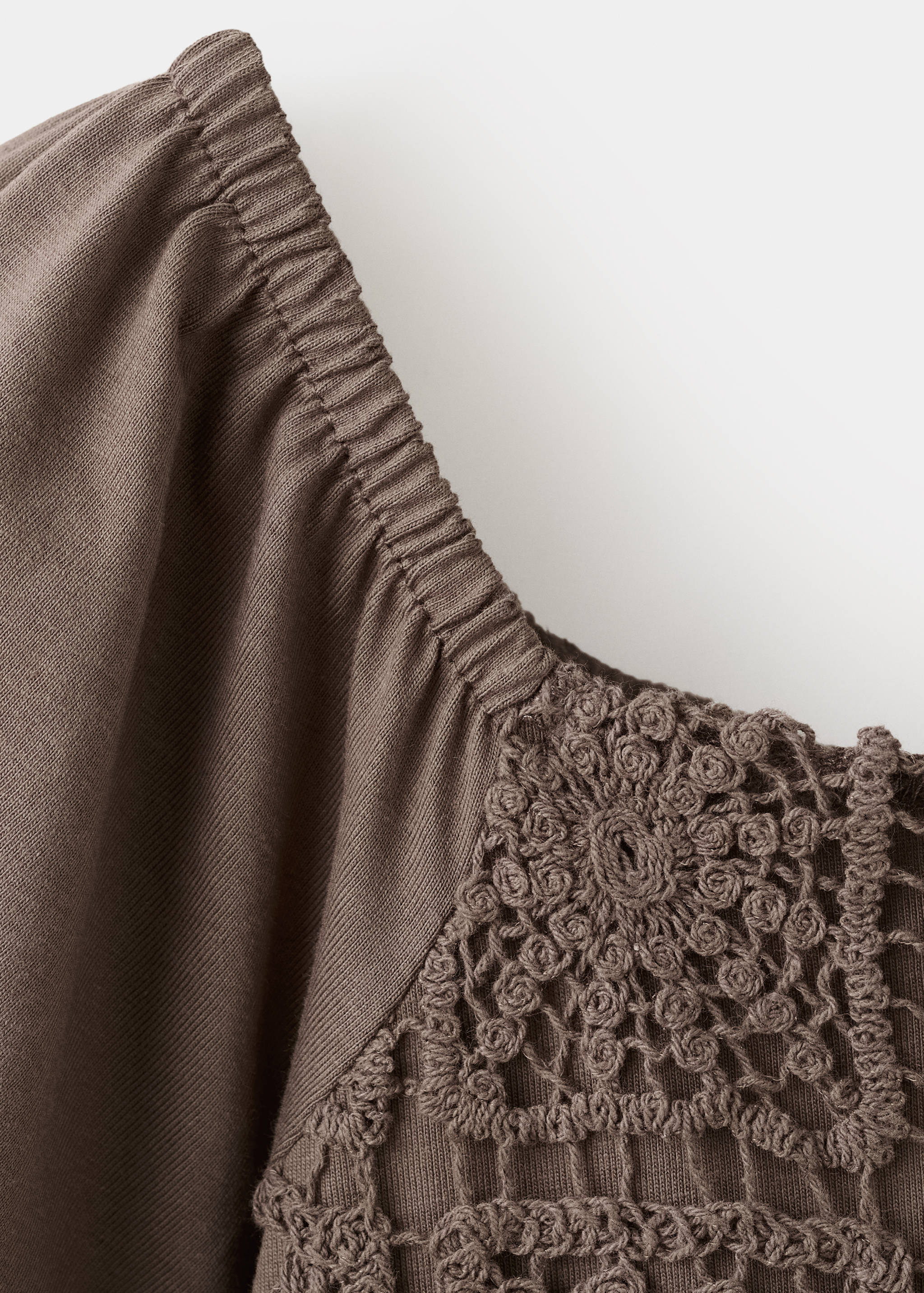 Long jumpsuit with embroidered details - Details of the article 8