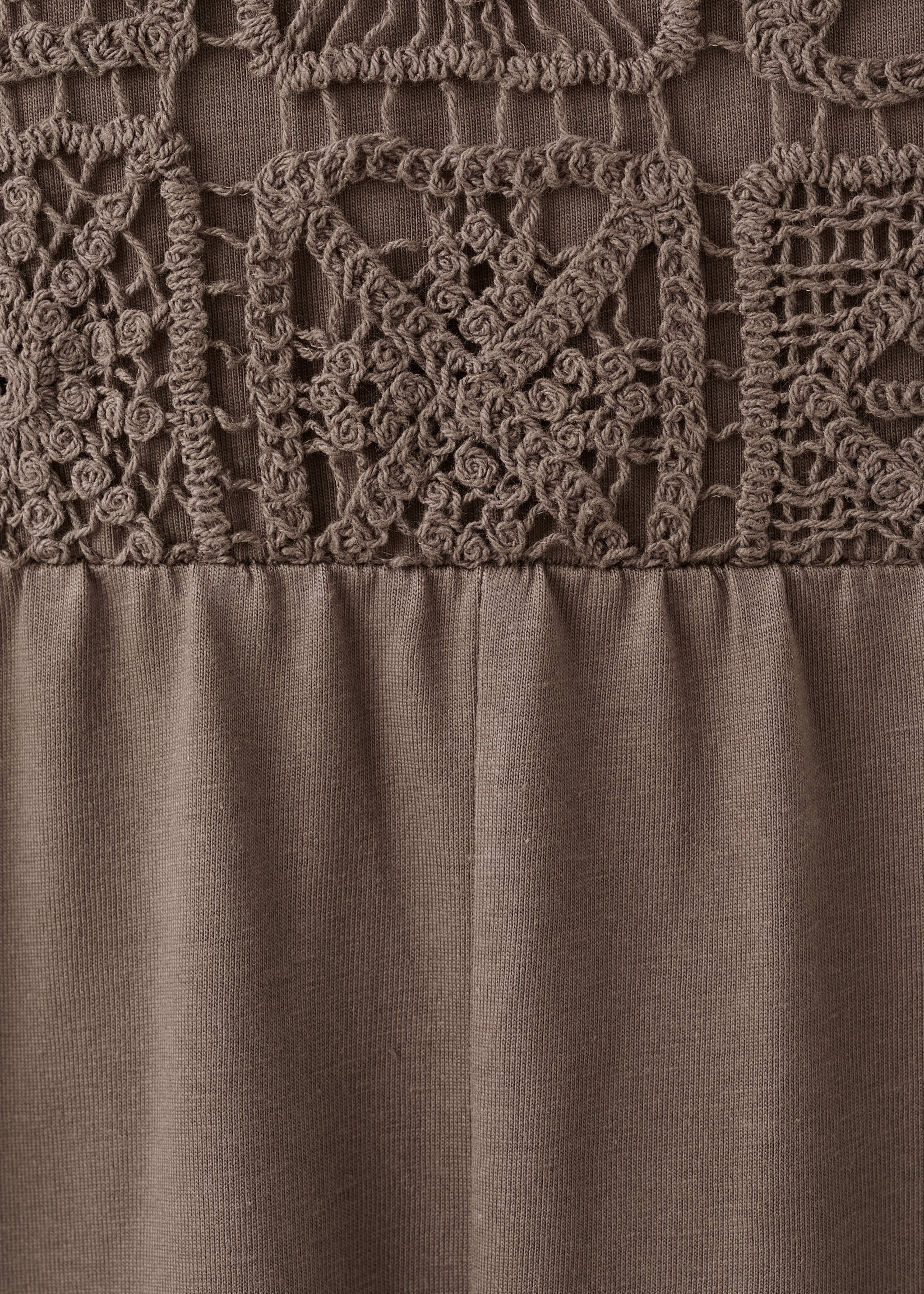 Long jumpsuit with embroidered details - Details of the article 0