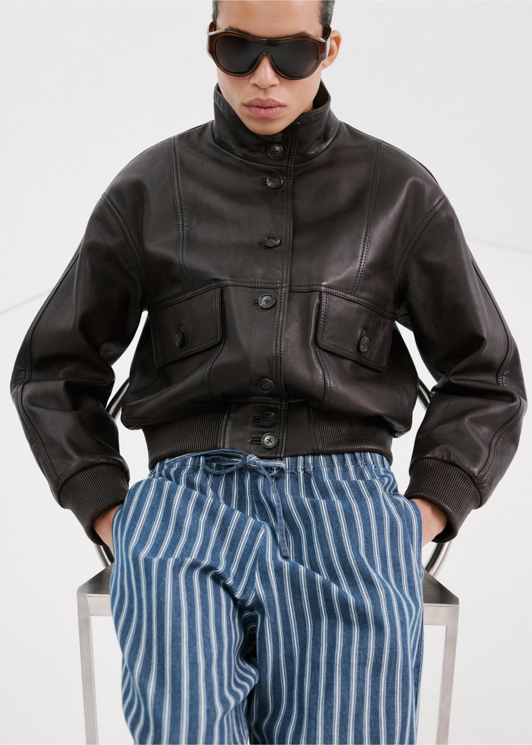 Striped jeans - Details of the article 1, Blue. Ref: 27066342-00.