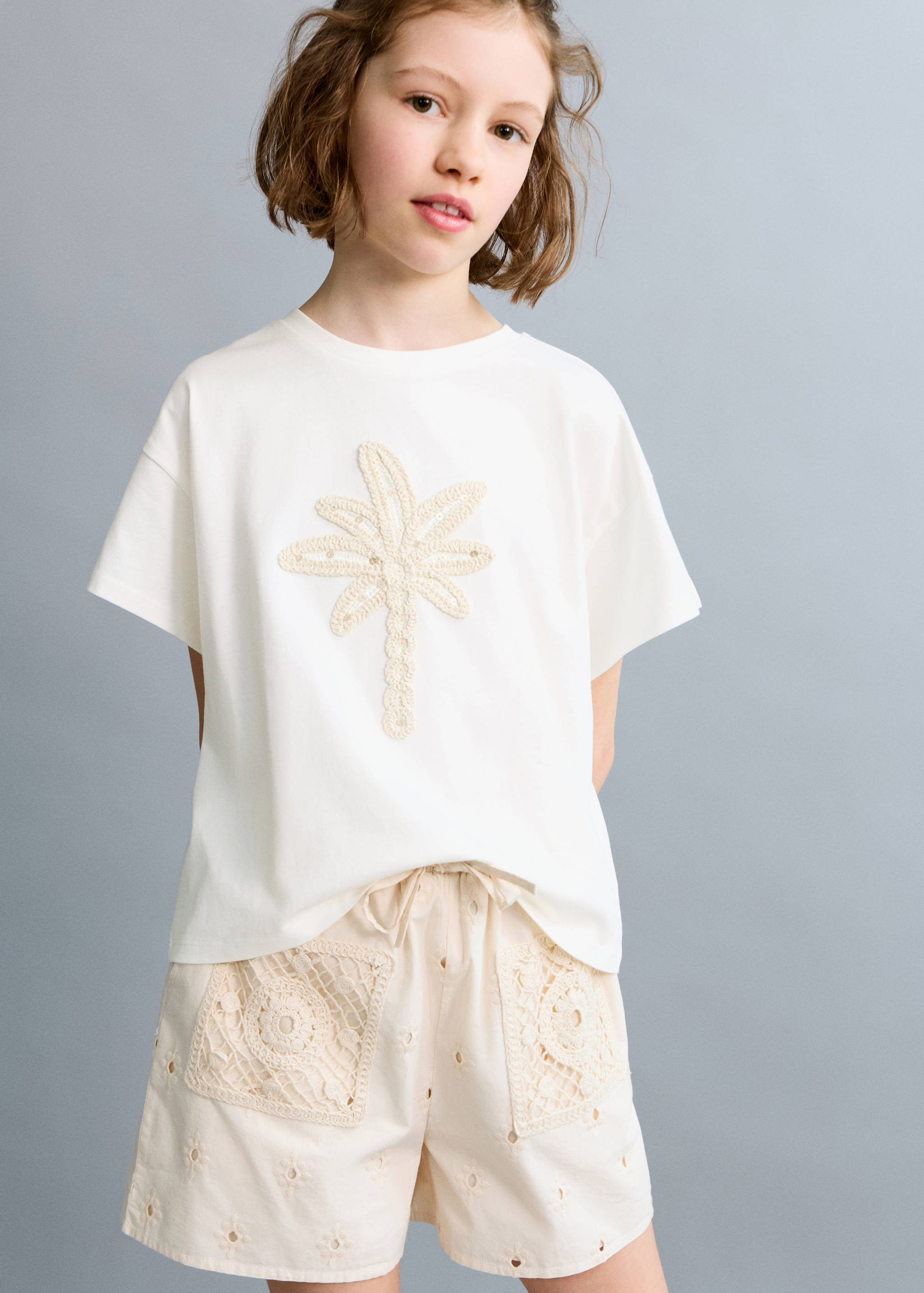 Shorts rectos bordados - Plano general