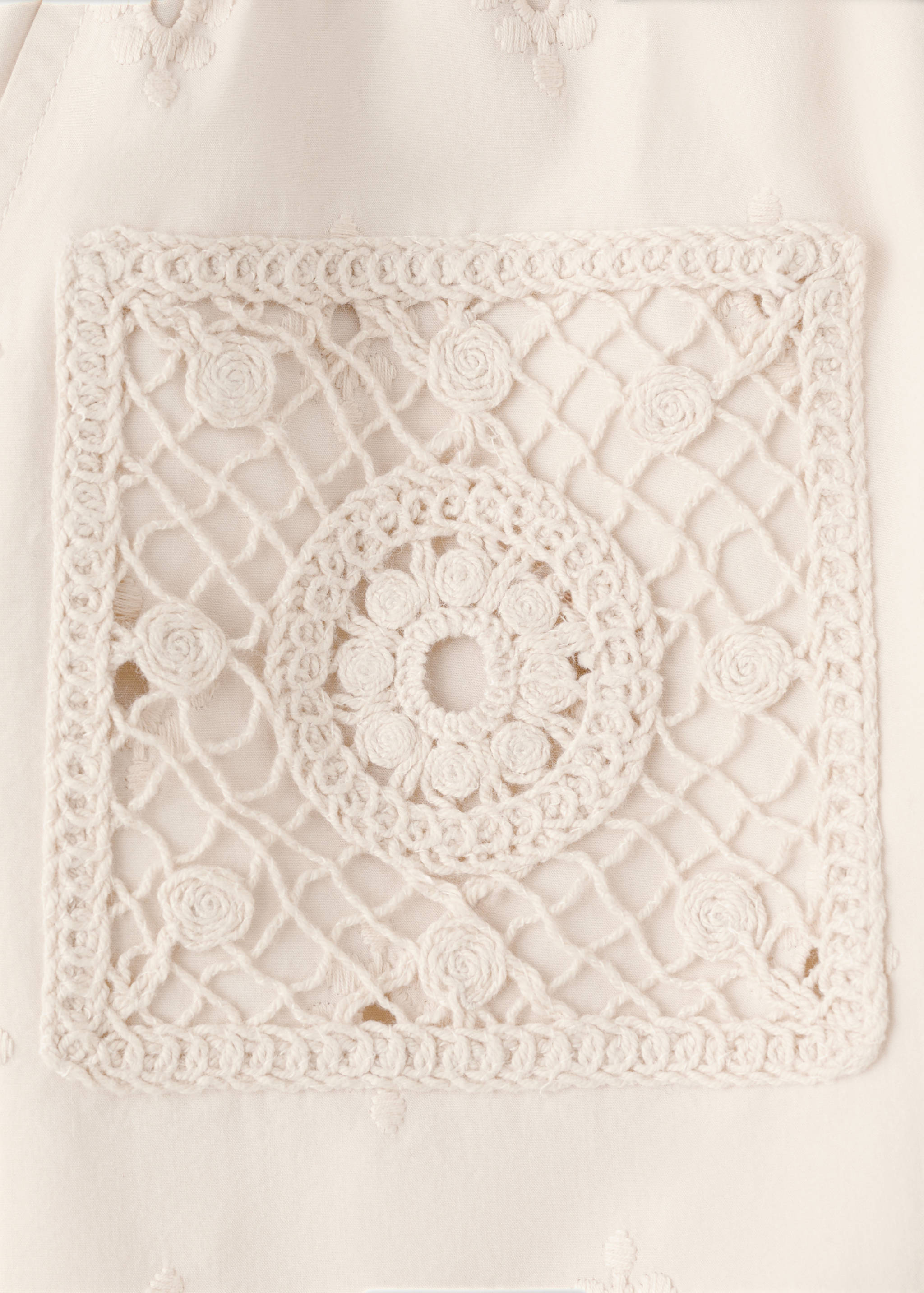 Shorts rectos bordados - Detalle del artículo 8