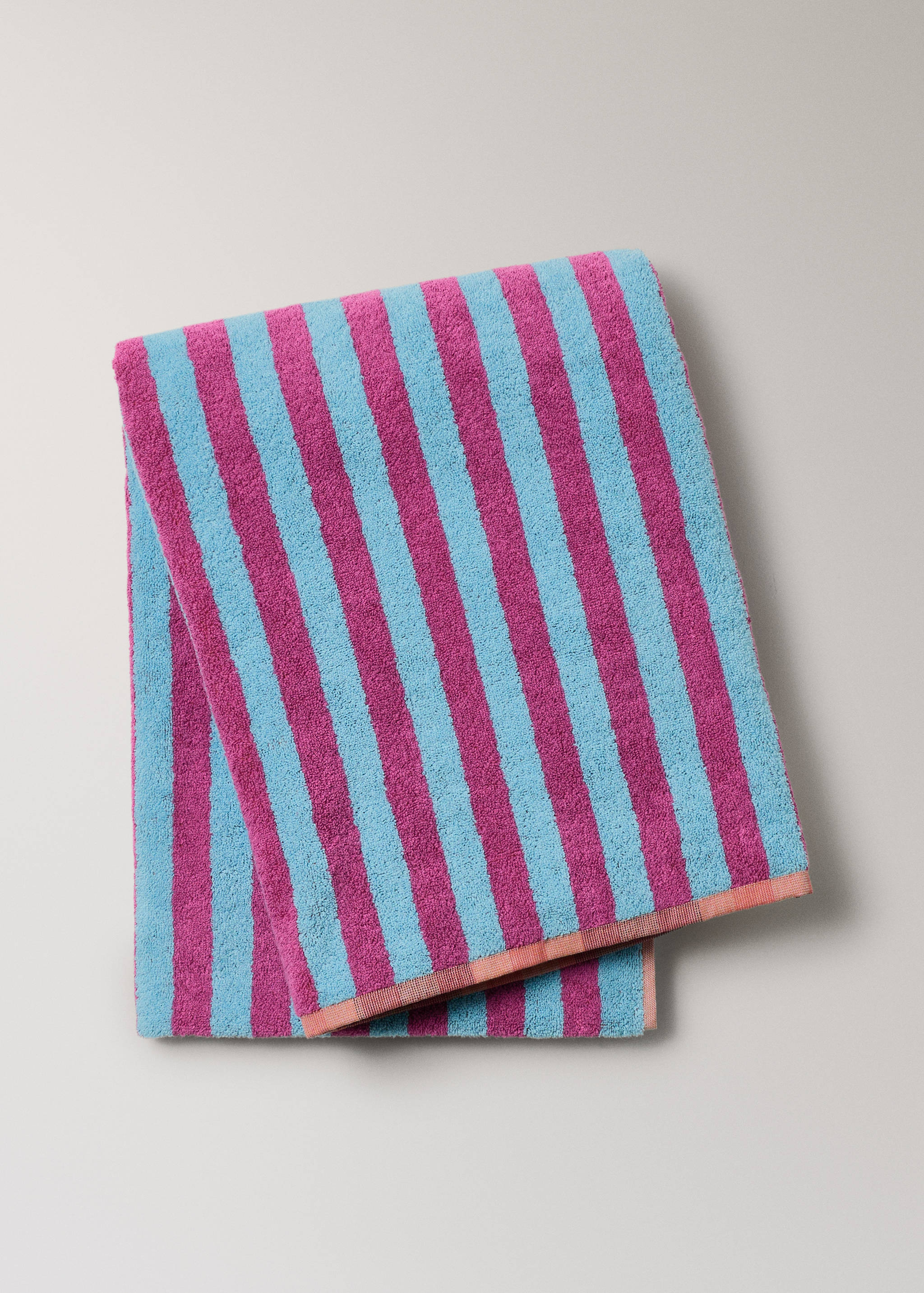 Reversible striped beach towel - Details of the article 4