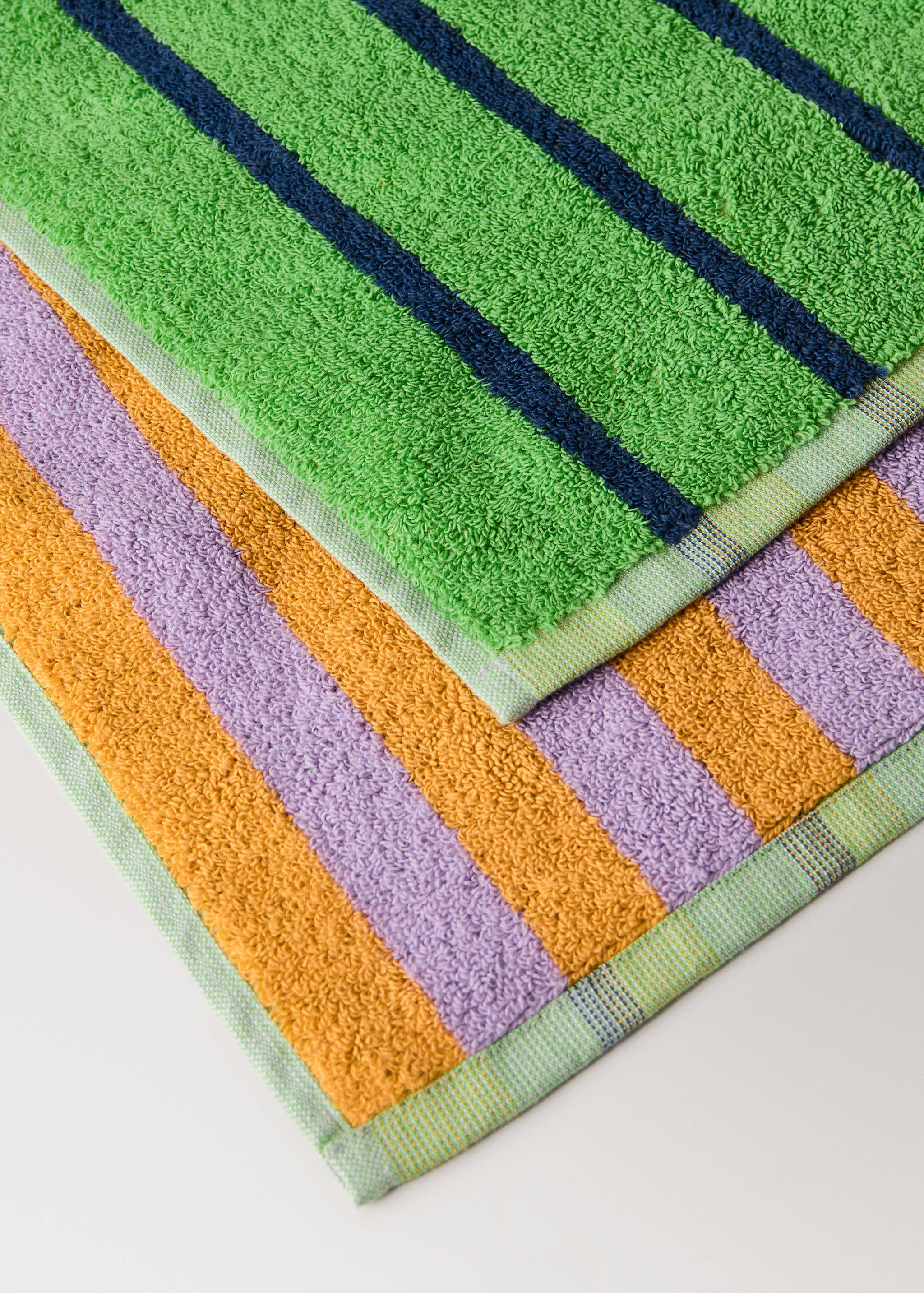 Reversible striped beach towel - Details of the article 2