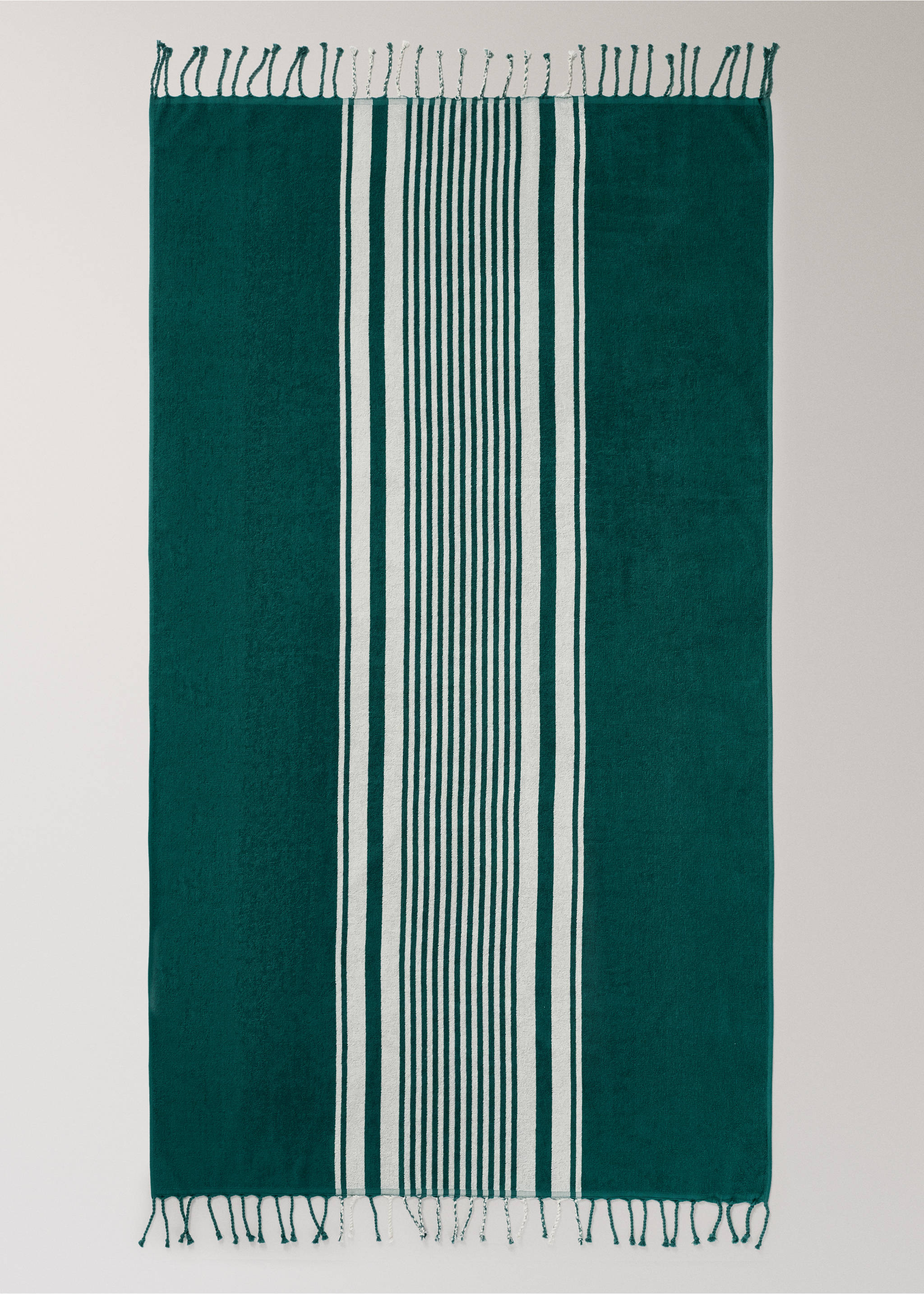 Strandhåndkle med striper og frynsedetaljer - Artikkeldetalj 3, Skoggrønn. Ref: 27066357-00.