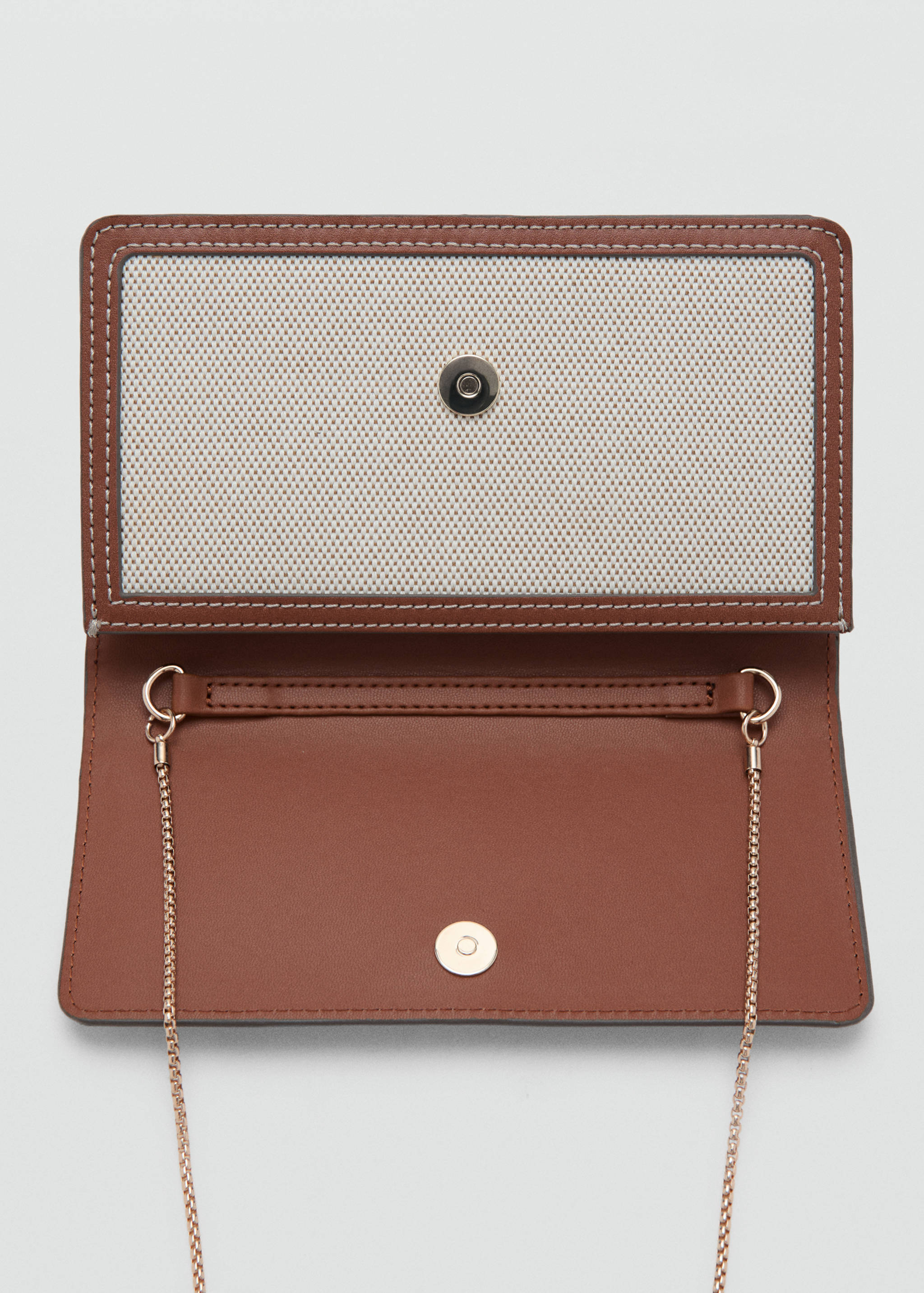 Canvas wallet with contrasting flap - Details of the article 1