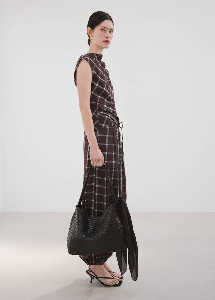 Fitted top with draped neckline — Burgundy