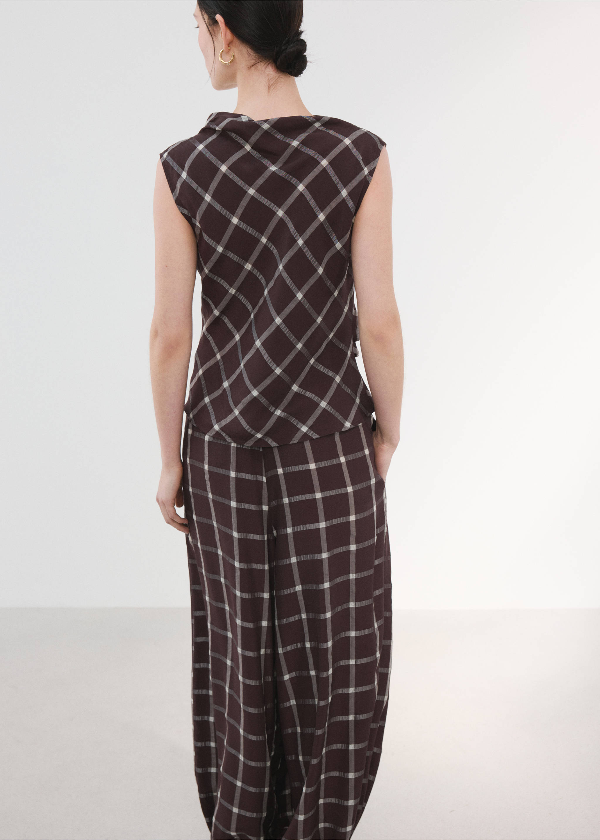 Top ajusté col drapé - Verso de l’article, Bordeaux. Ref: 27066361-00.