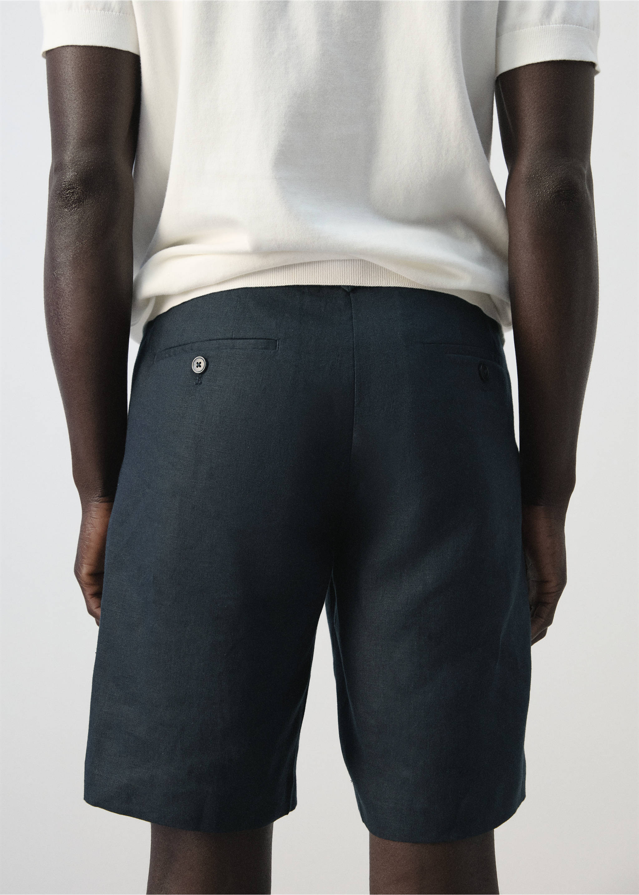 Bermuda slim-fit 100 % lin - Détail de l'article 6, Bleu marine. Ref: 27066709-00.