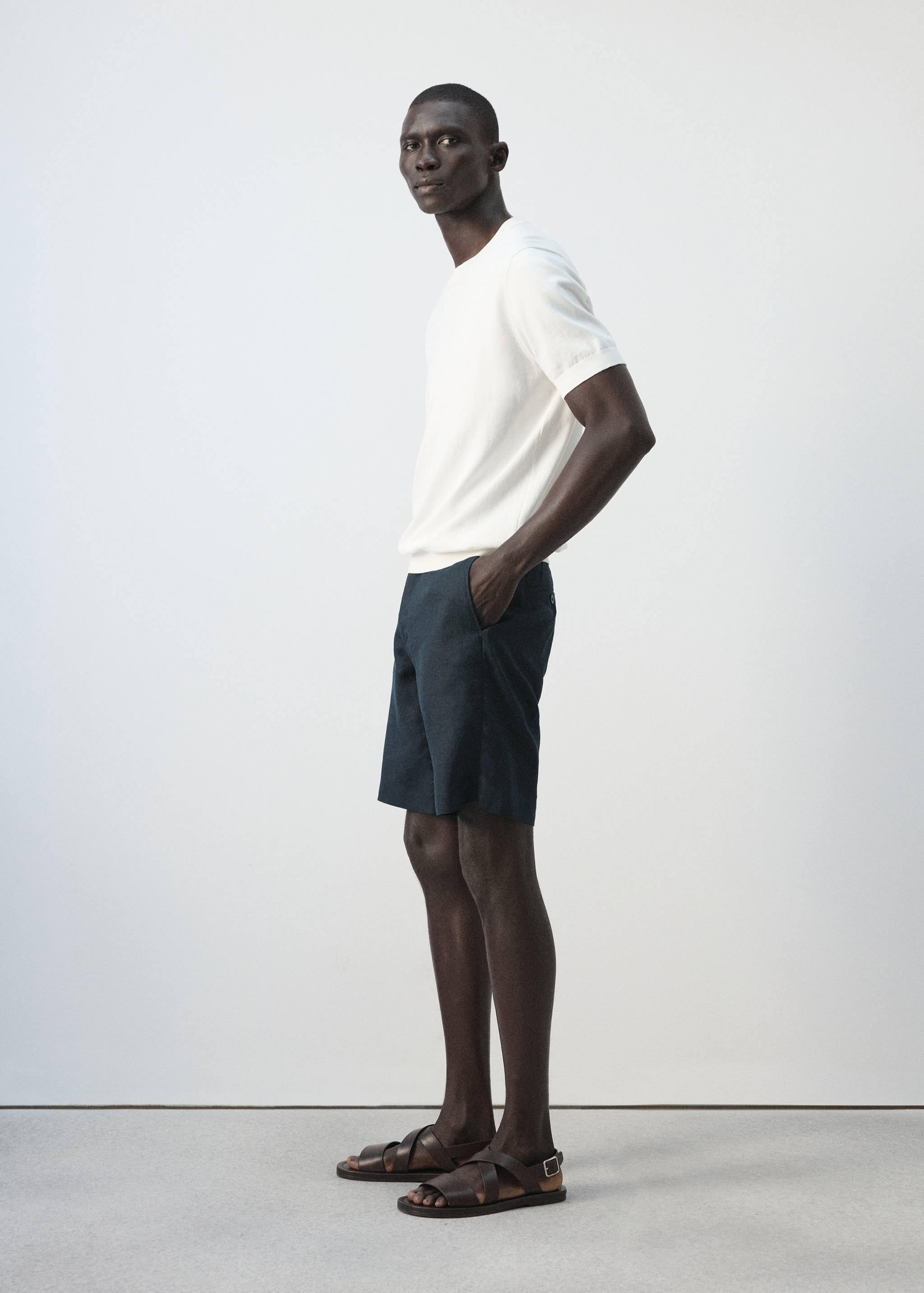 Bermuda slim-fit 100 % lin - Détail de l'article 2