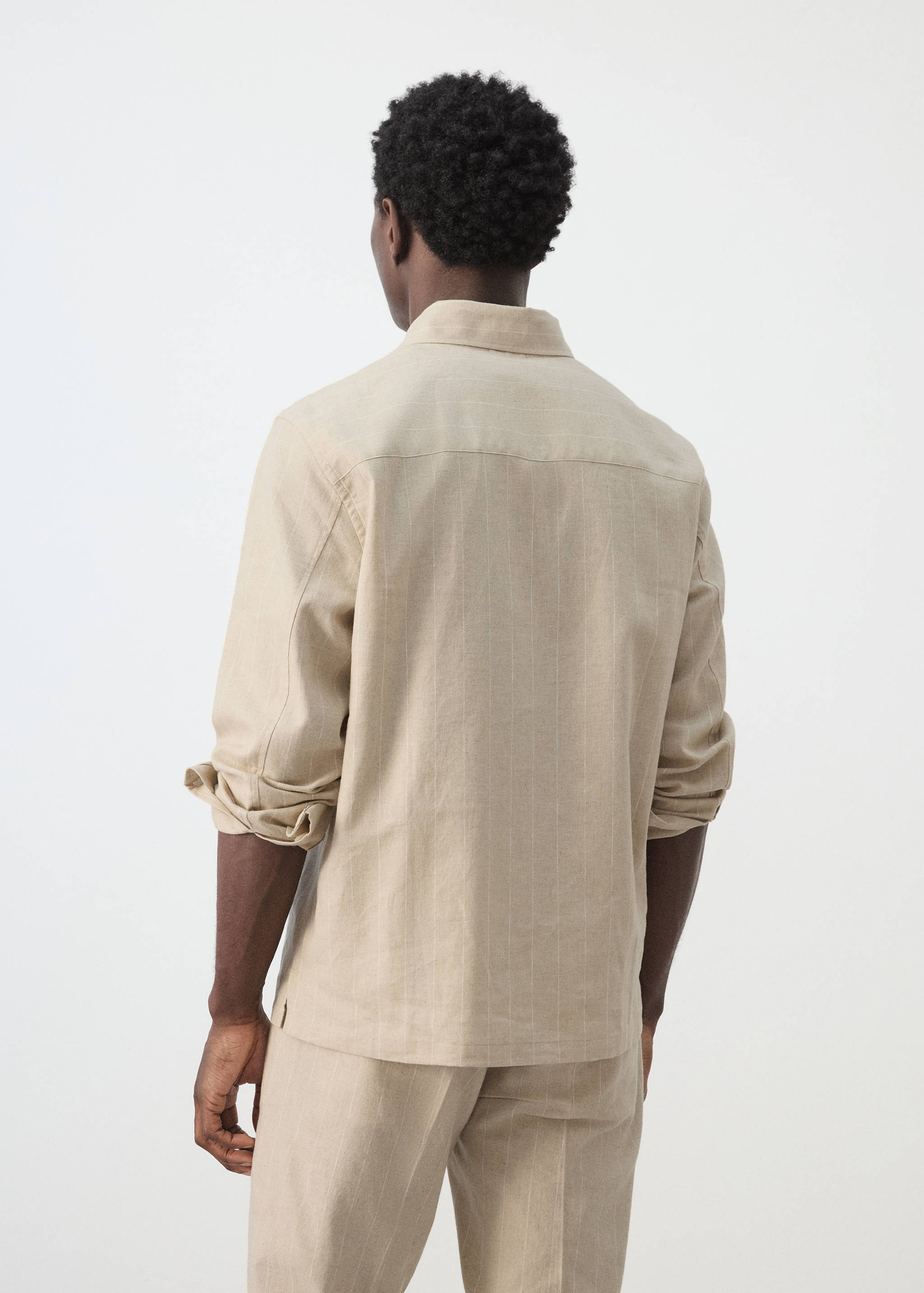 Camisa às riscas de mistura de linho e algodão - Verso do artigo