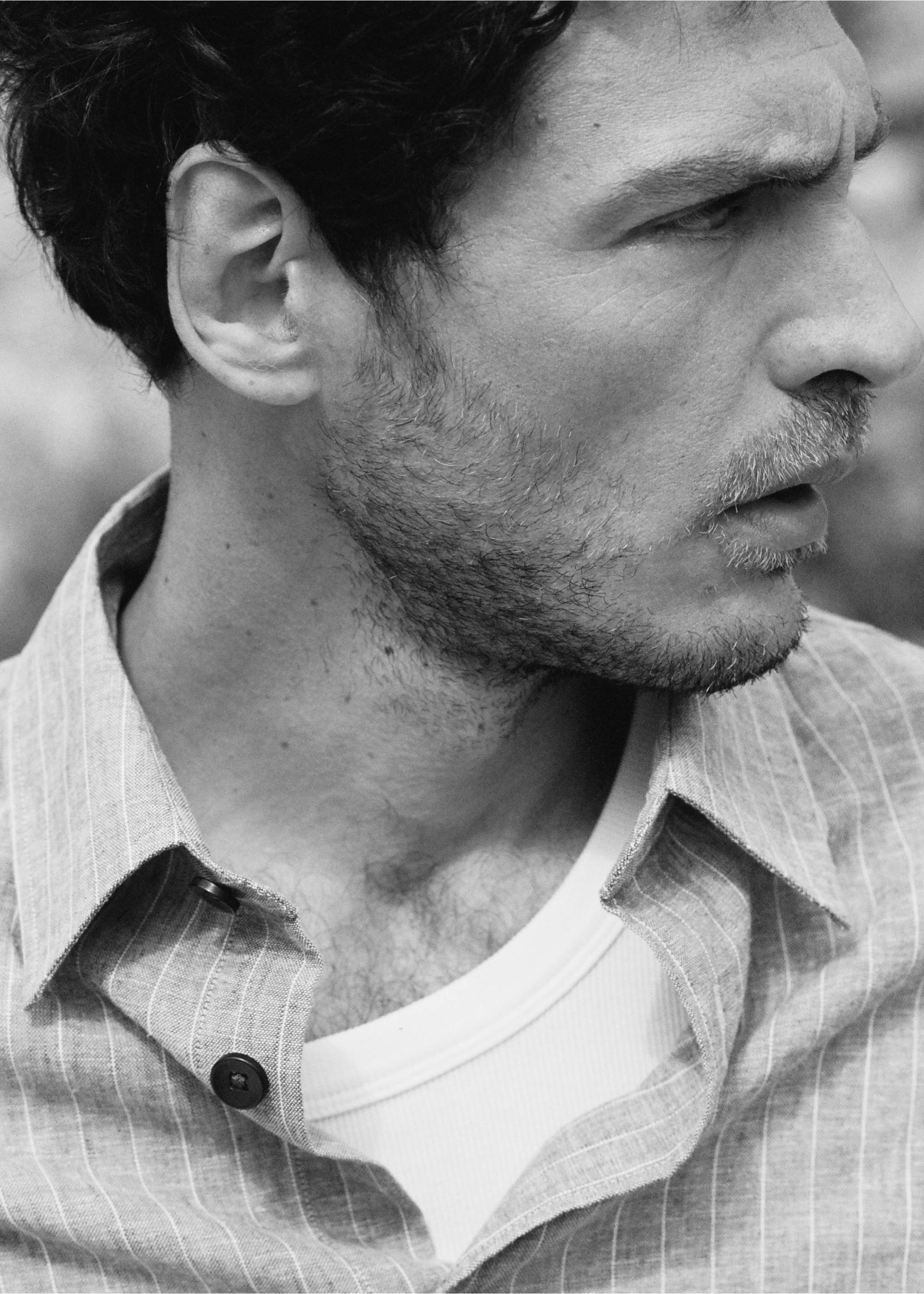 Linen and cotton blend stripe shirt - Details of the article 5, Navy. Ref: 27066710-00.