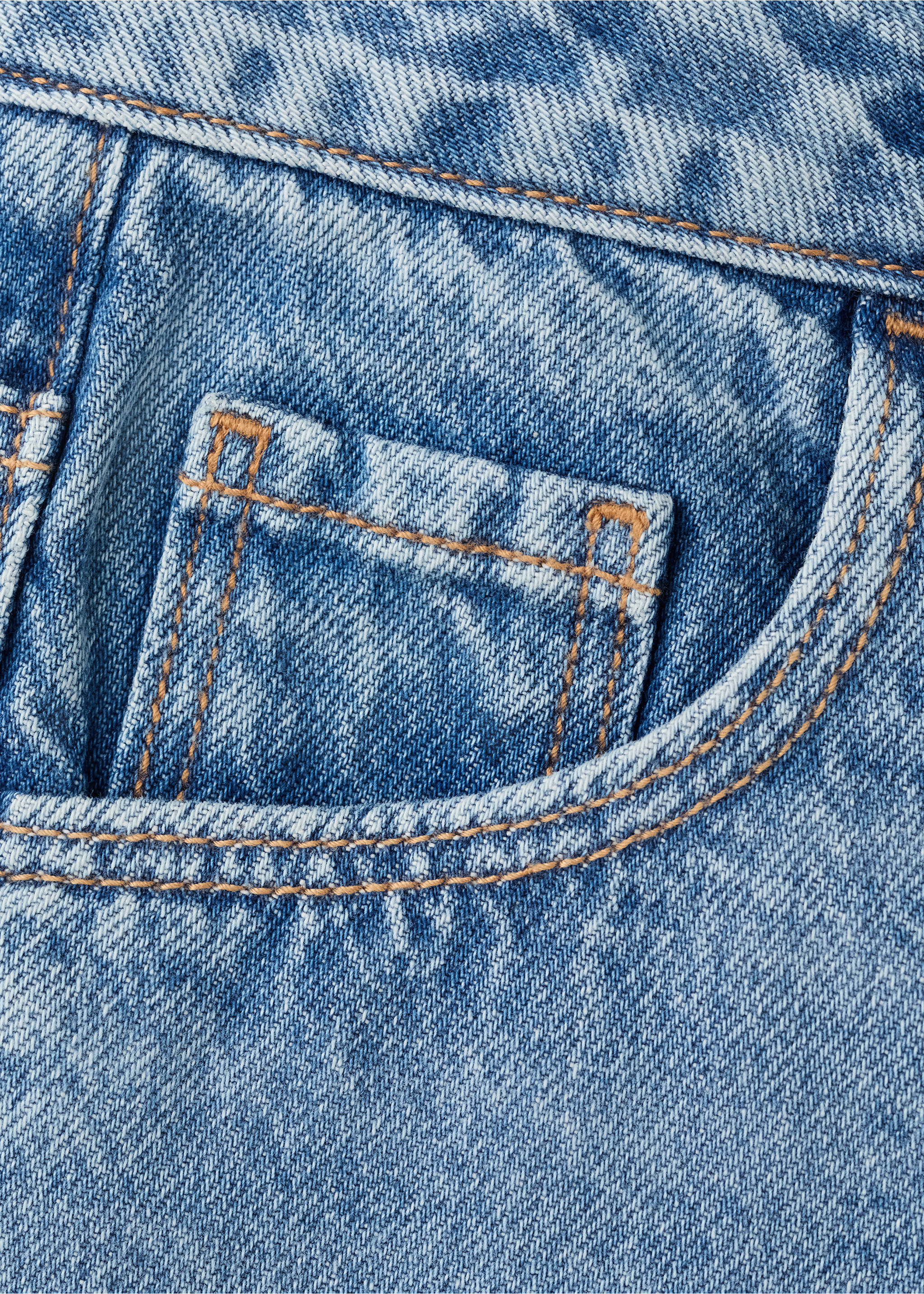 Baggy denim bermudas - Details of the article 0, Medium Blue. Ref: 27066732-00.