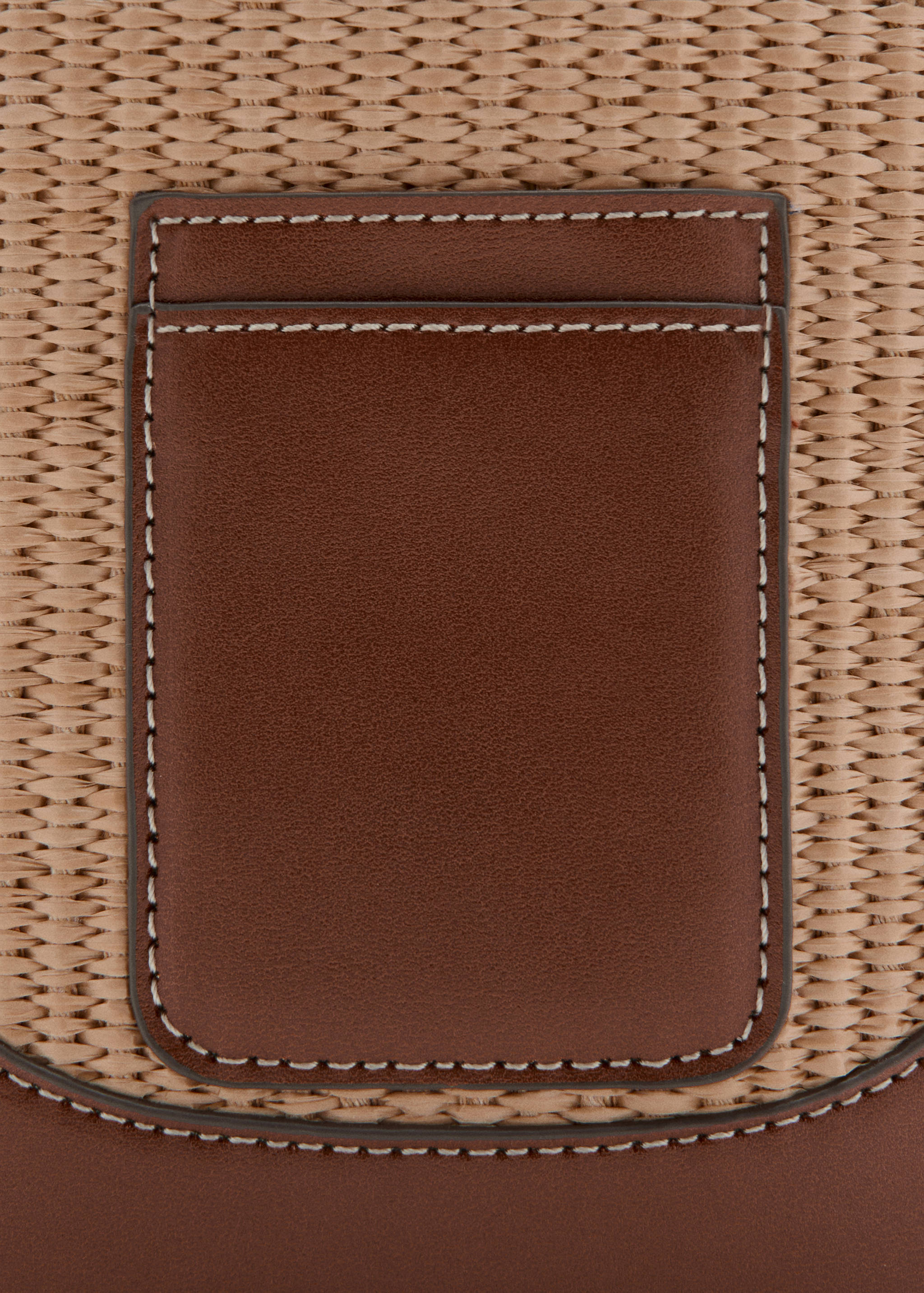 Crossbody mobile case - Details of the article 2