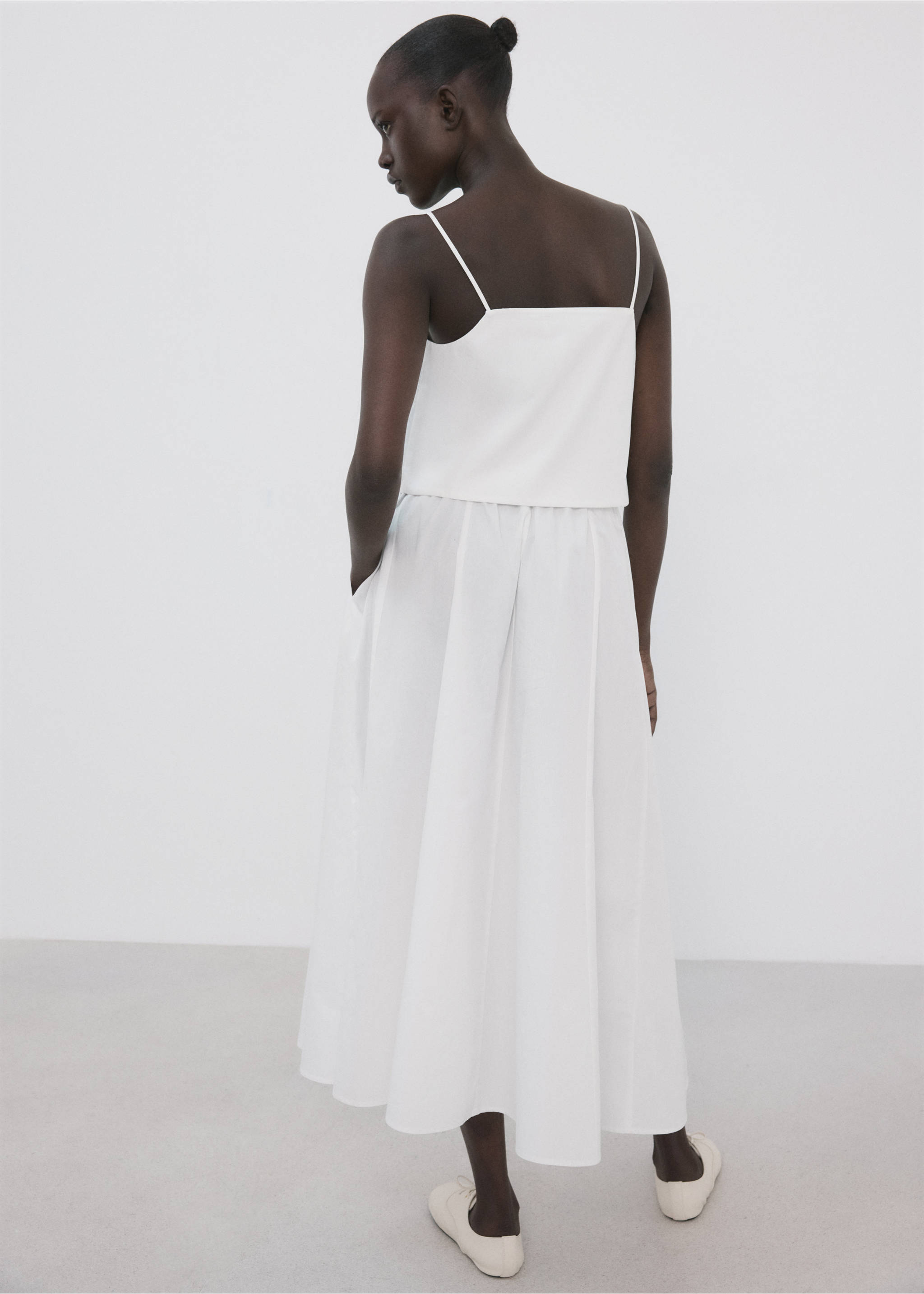 Cotton crop top - Reverse of the article, White. Ref: 27066751-00.