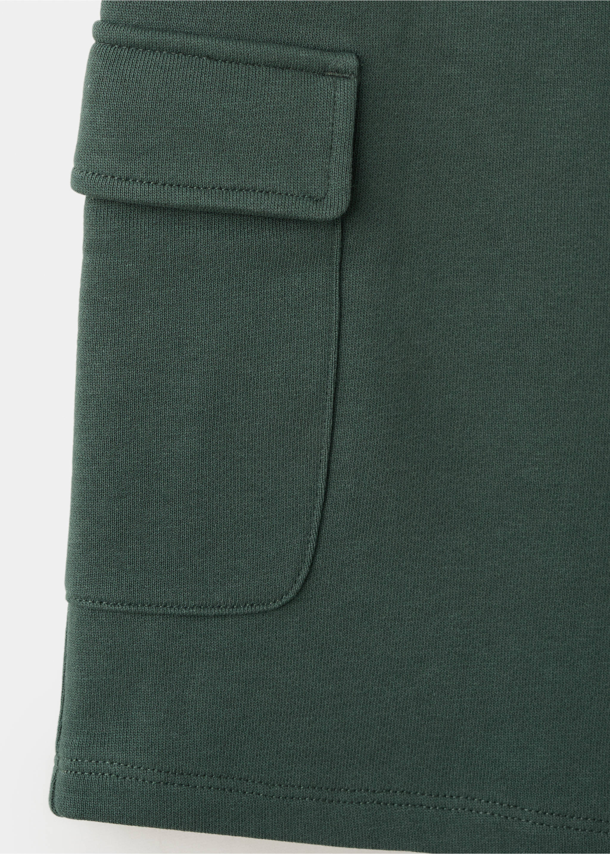 Bermudas cargo cordón - Detalle del artículo 0, Verde. Ref: 27067136-00.