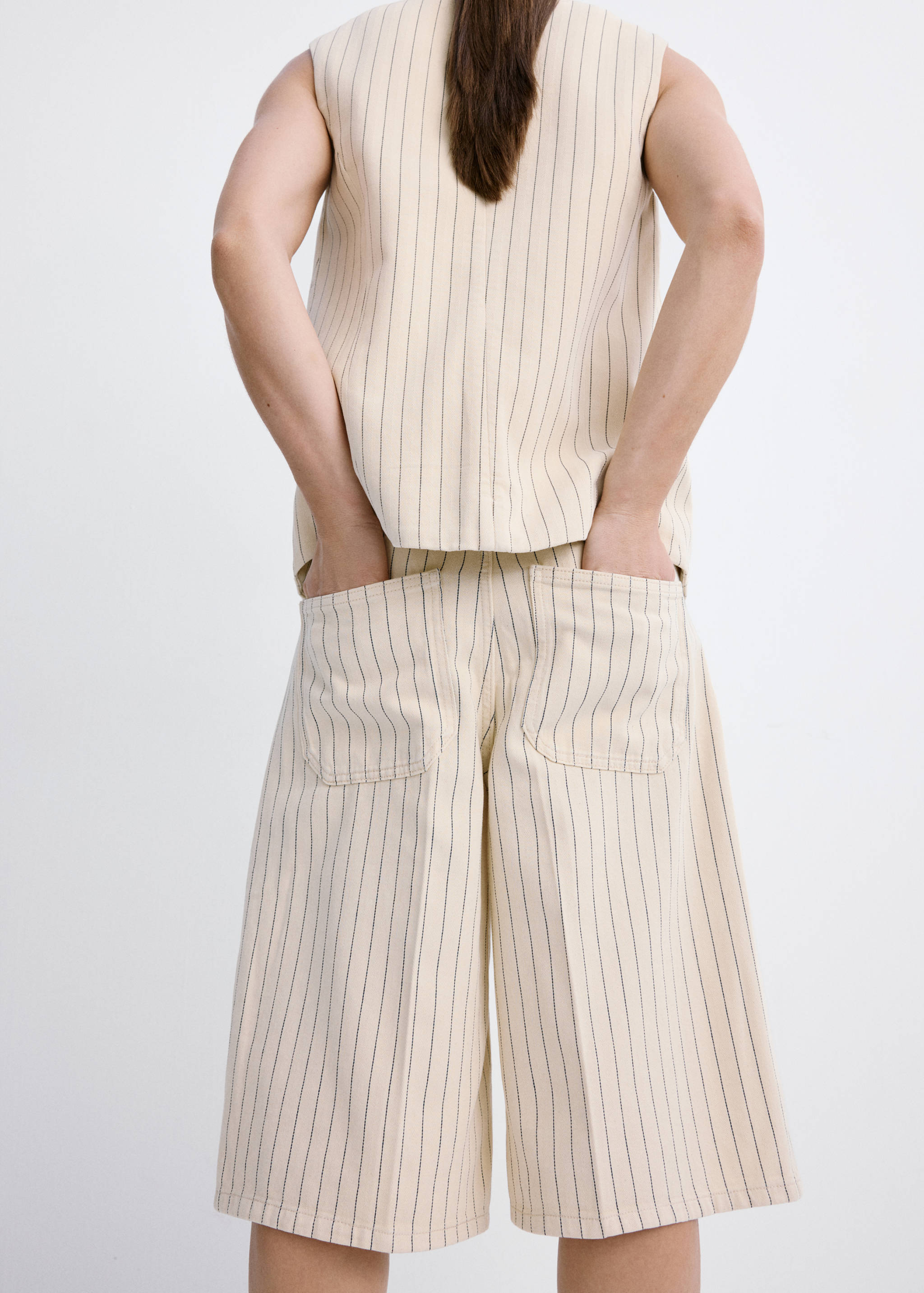 Bermudas rayas tiro medio - Reverso del artículo