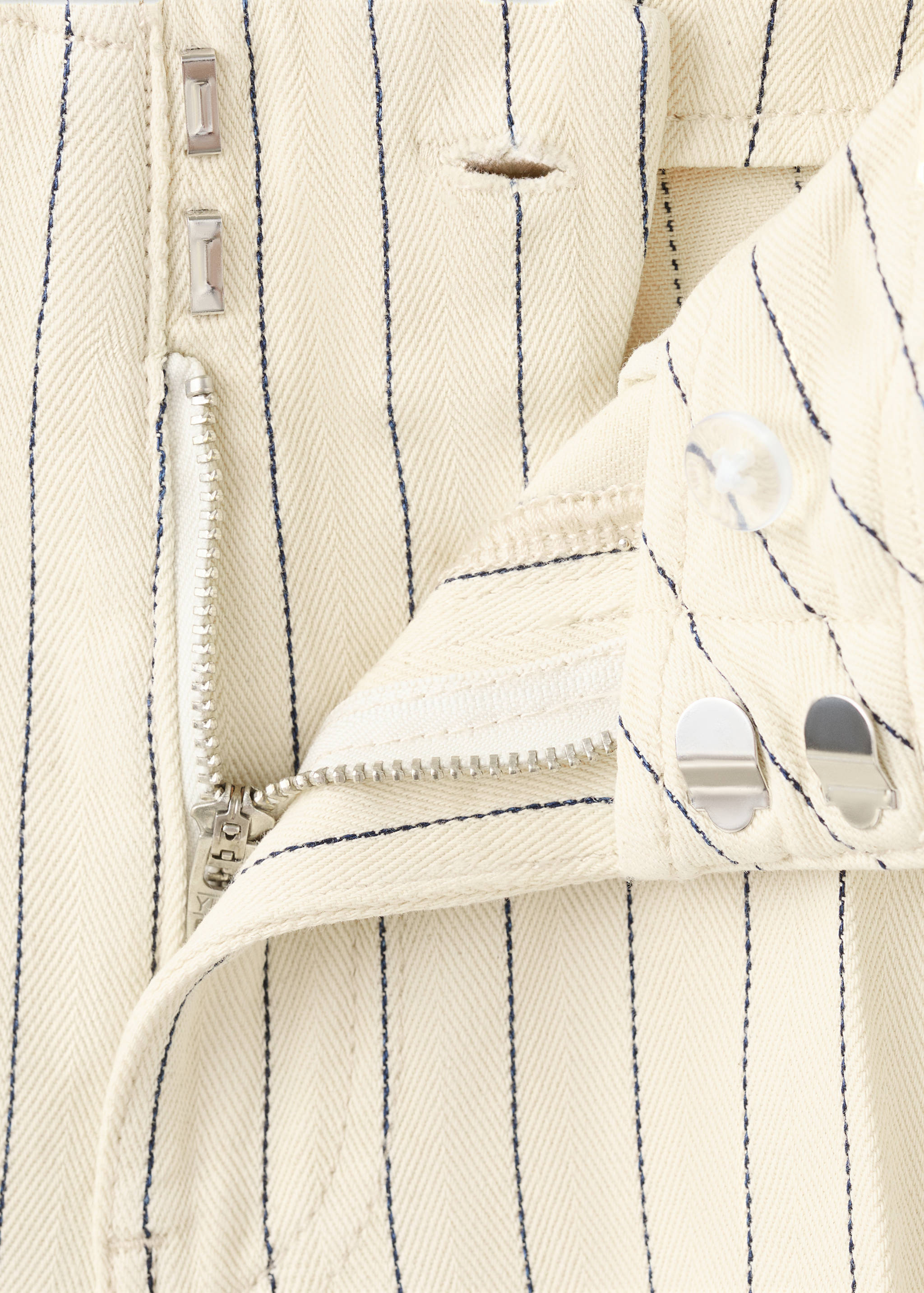 Striped mid-rise Bermuda shorts - Details of the article 8