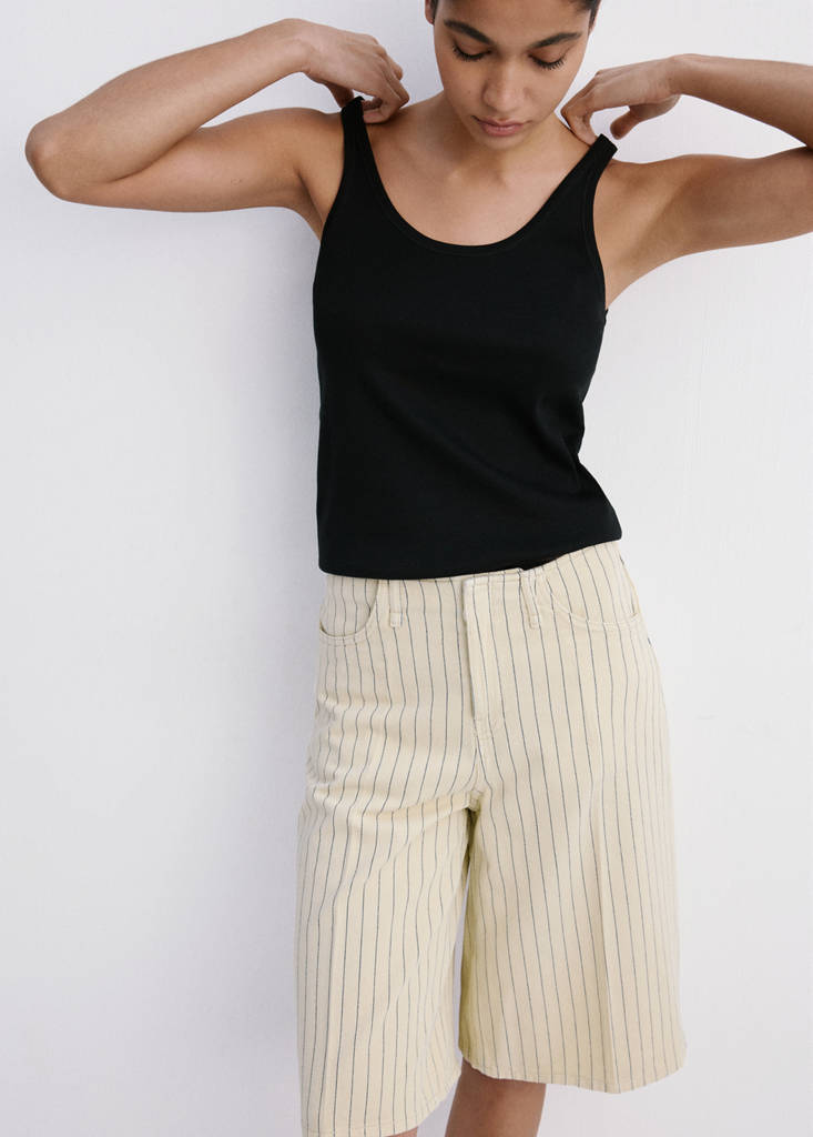 Mid-rise striped Bermuda jorts — Vanilla