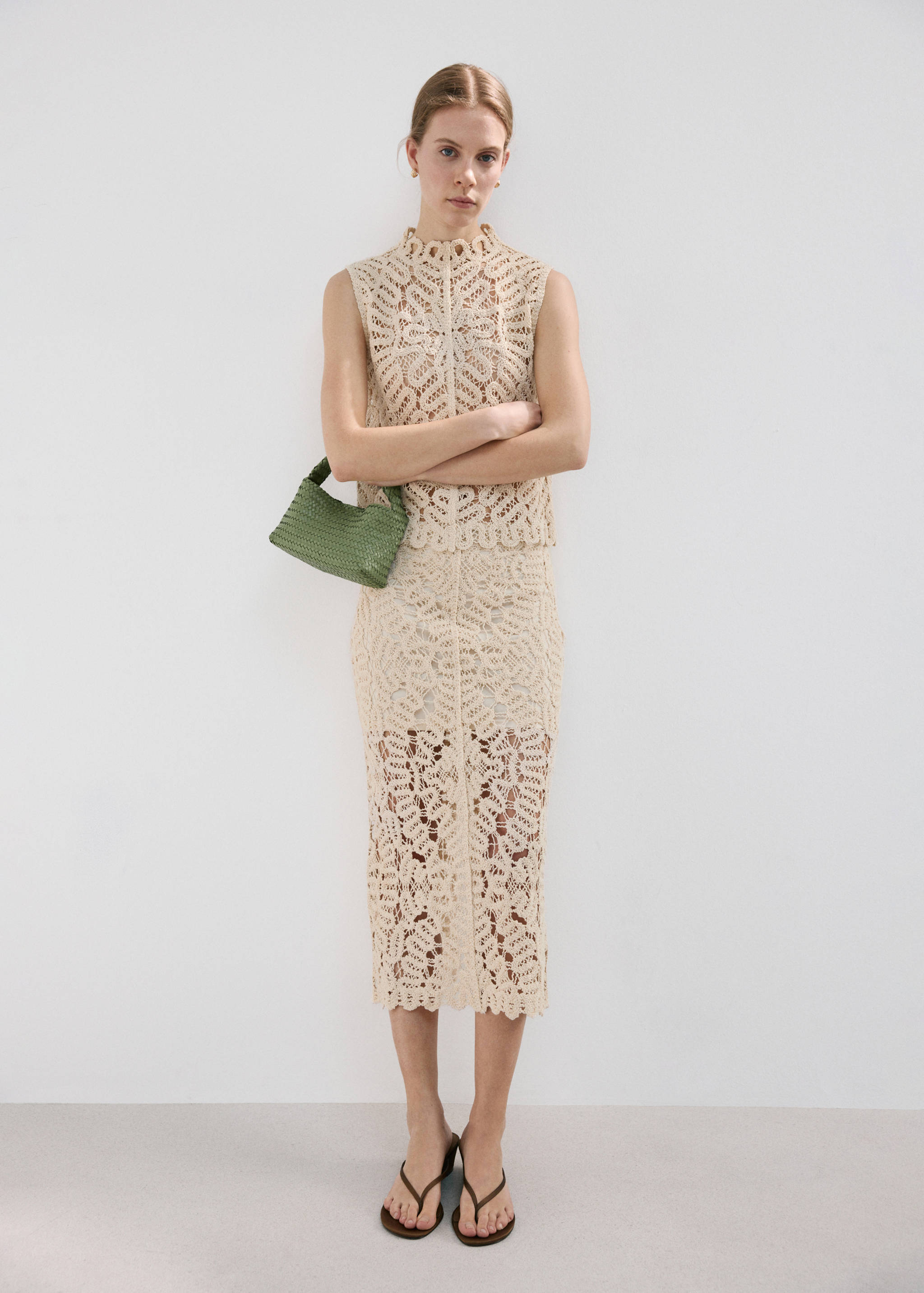 Openwork knitted skirt - General plane