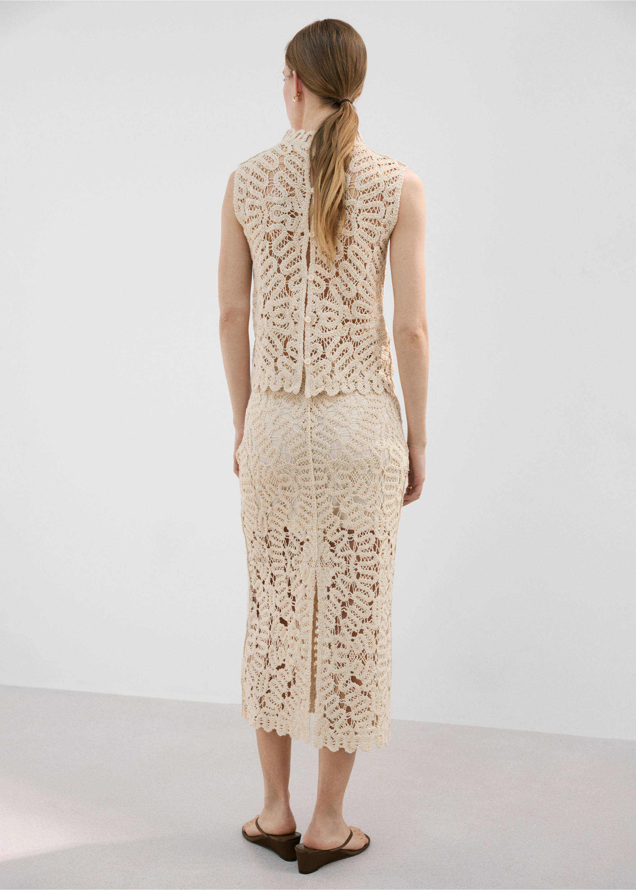 Openwork knitted skirt - Reverse of the article, Sand. Ref: 27067144-00.