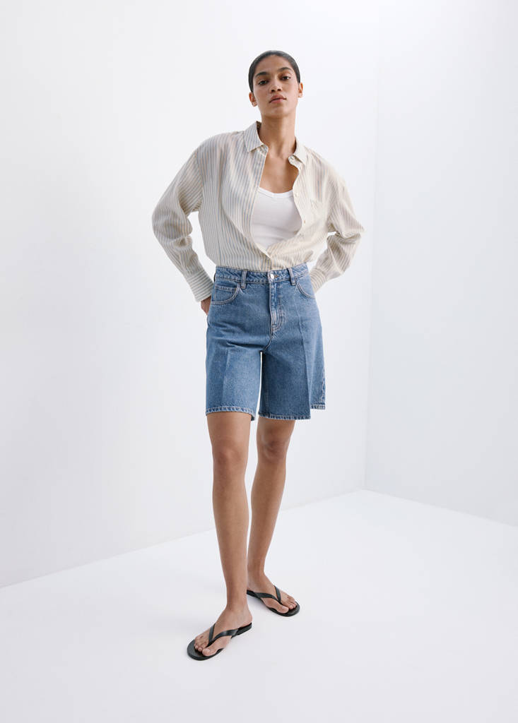 High-waist straight-fit denim shorts — Medium Blue