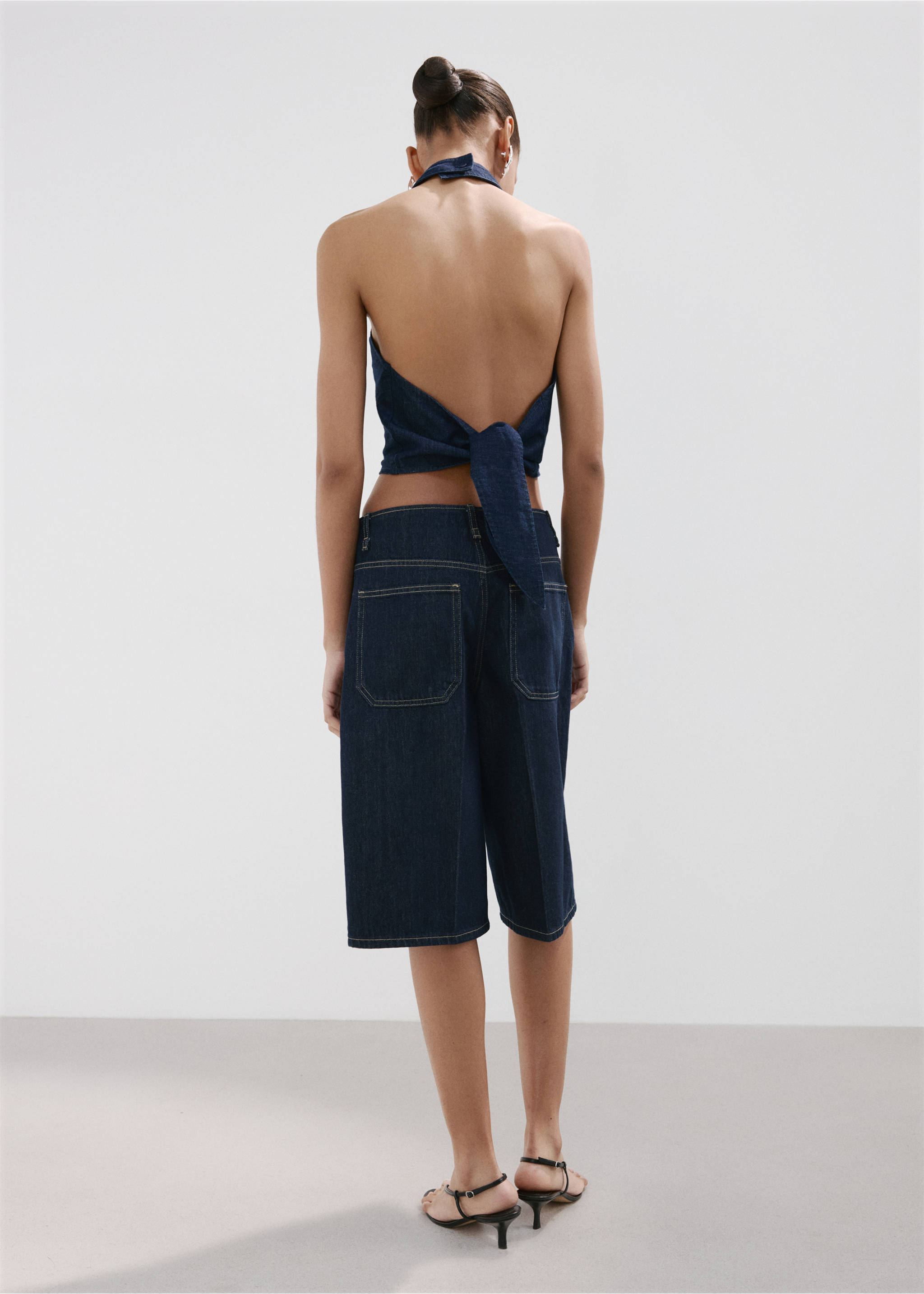 Mid-rise denim bermuda jorts - Reverse of the article, Open Blue. Ref: 27067149-01.