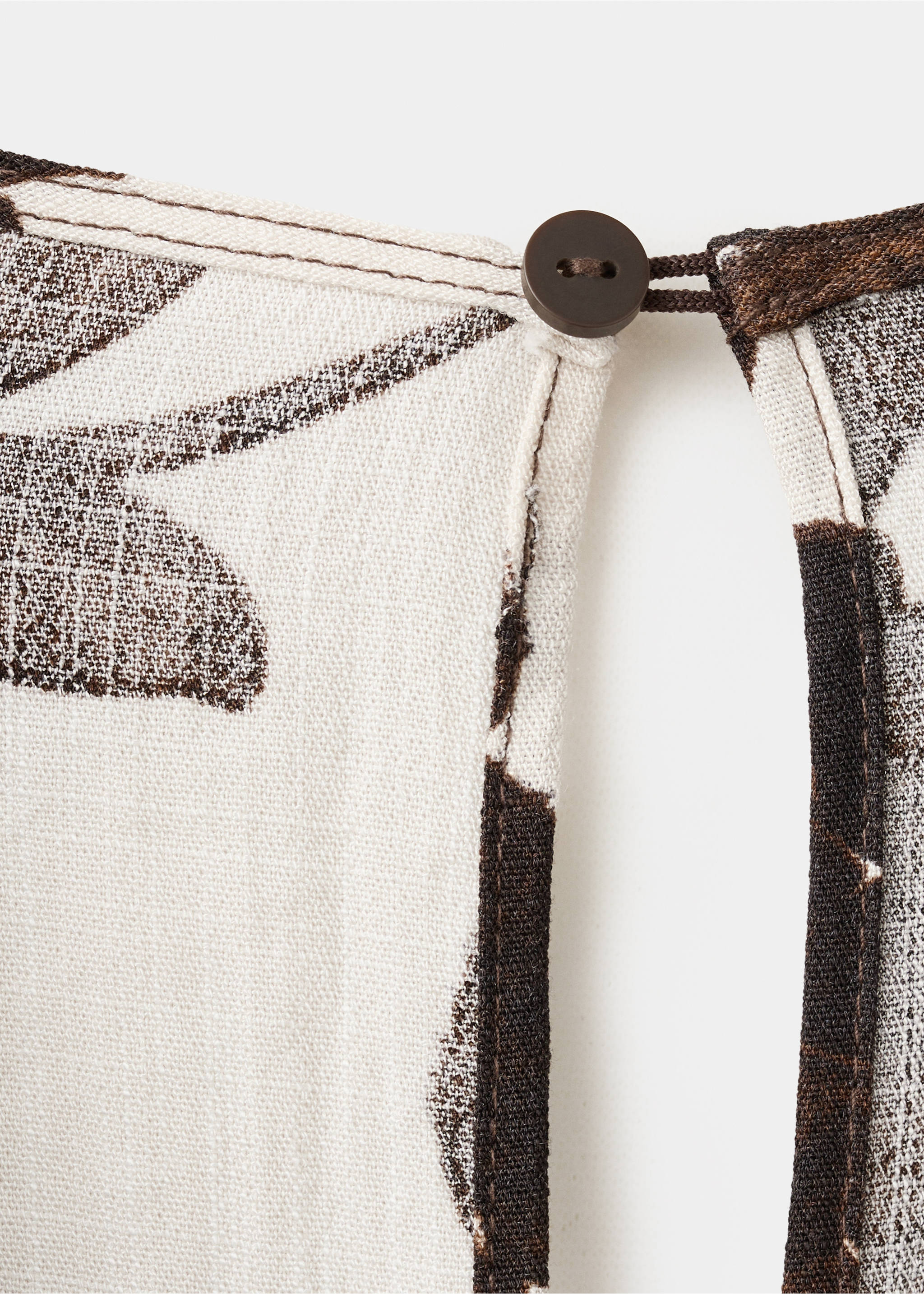 Floral print jumpsuit with belt - Details of the article 8, Ecru. Ref: 27067152-00.