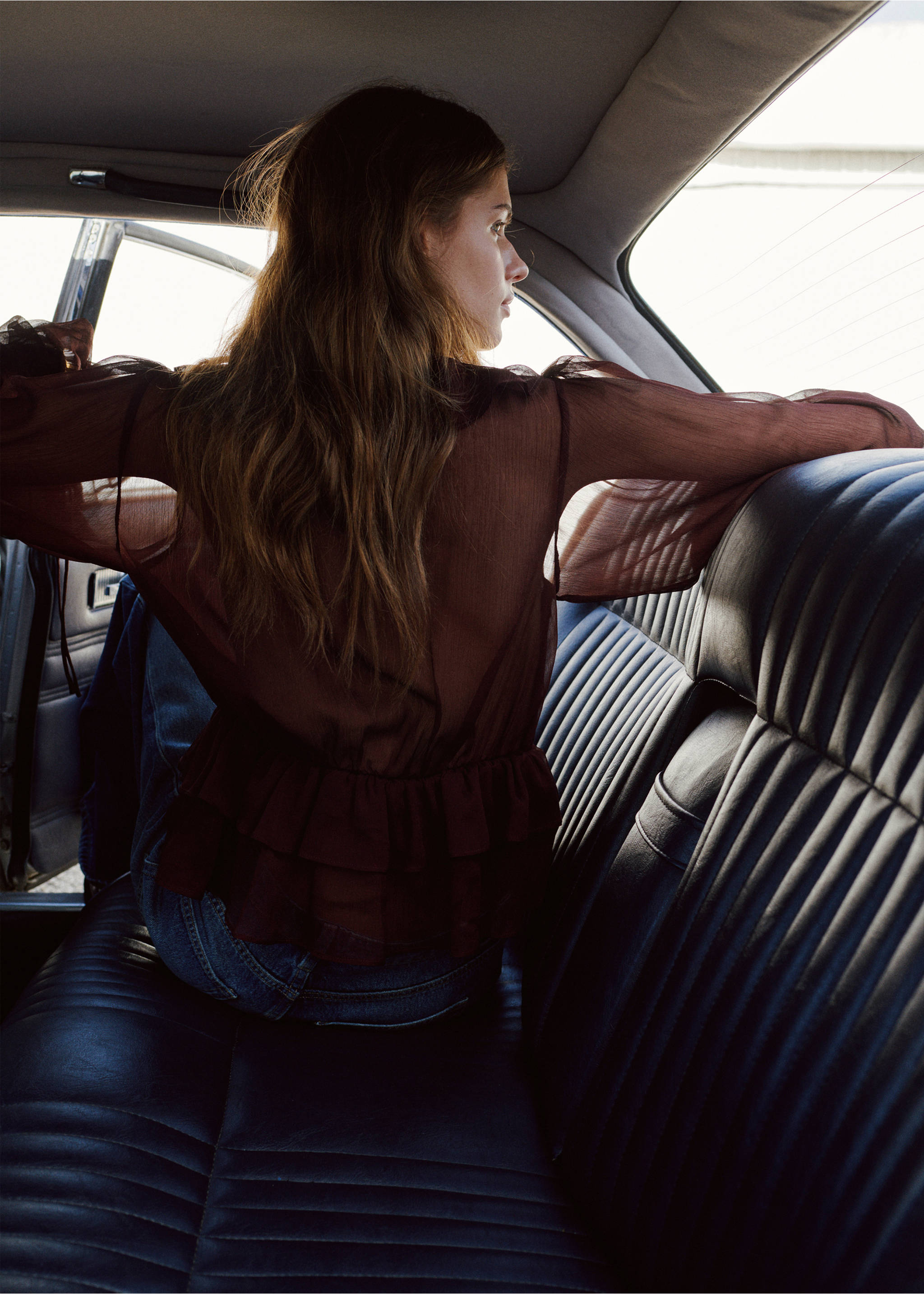 Fluid ruffled blouse - Details of the article 1, Chocolate. Ref: 27067160-00.