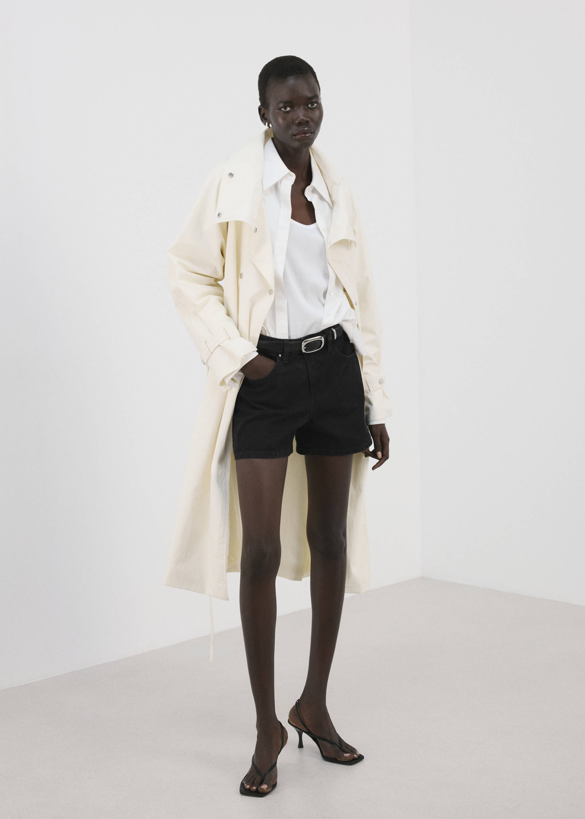 Shorts en denim droits taille moyenne - Plan général