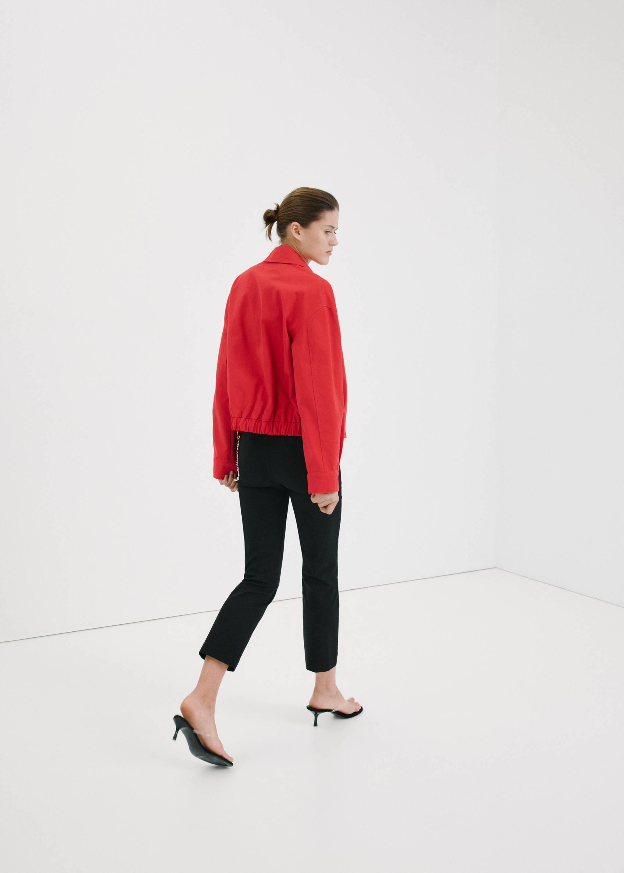 Bomber jacket with shirt collar - Reverse of the article