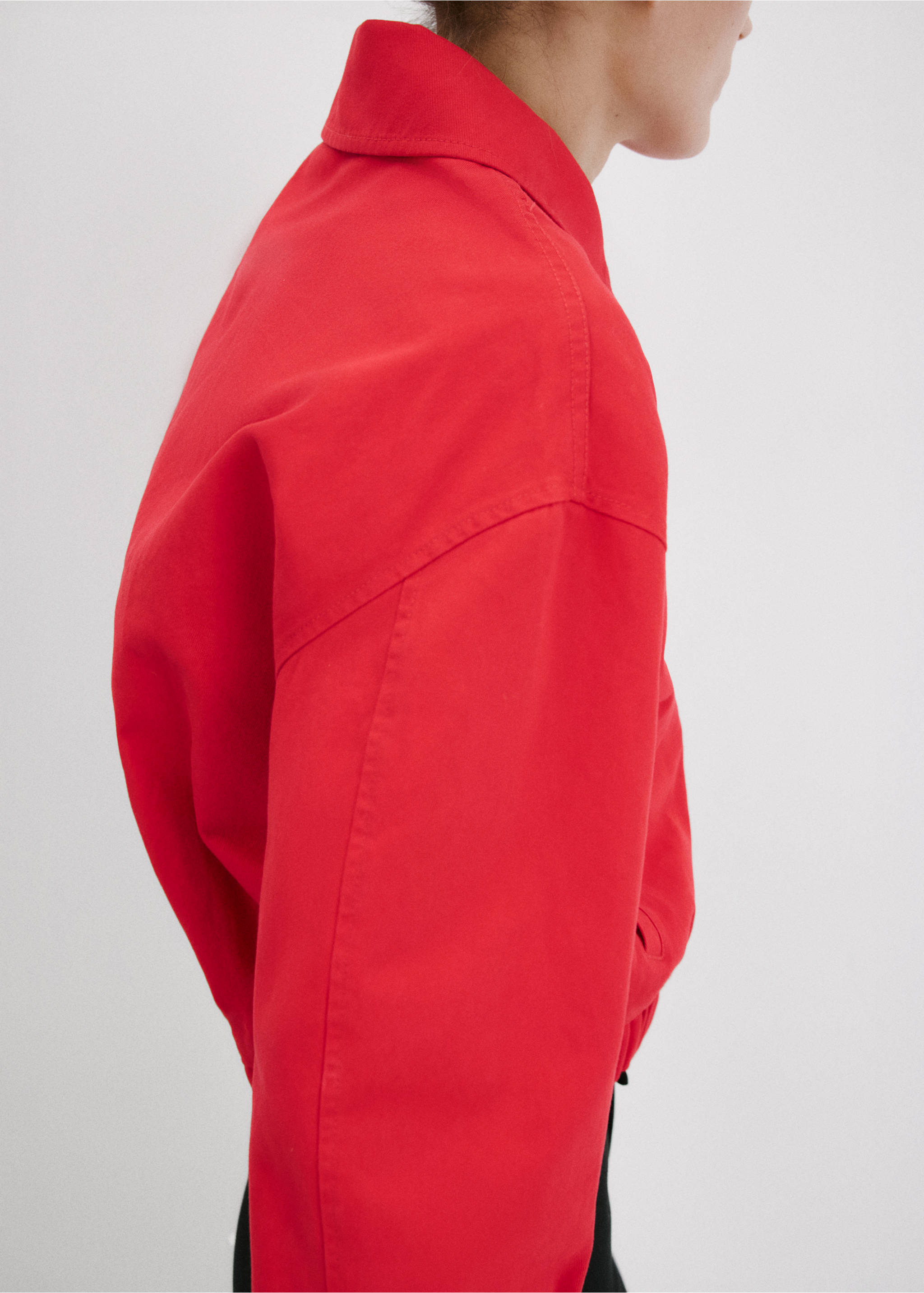 Bomber jacket with shirt collar - Details of the article 1, Red. Ref: 27067162-00.