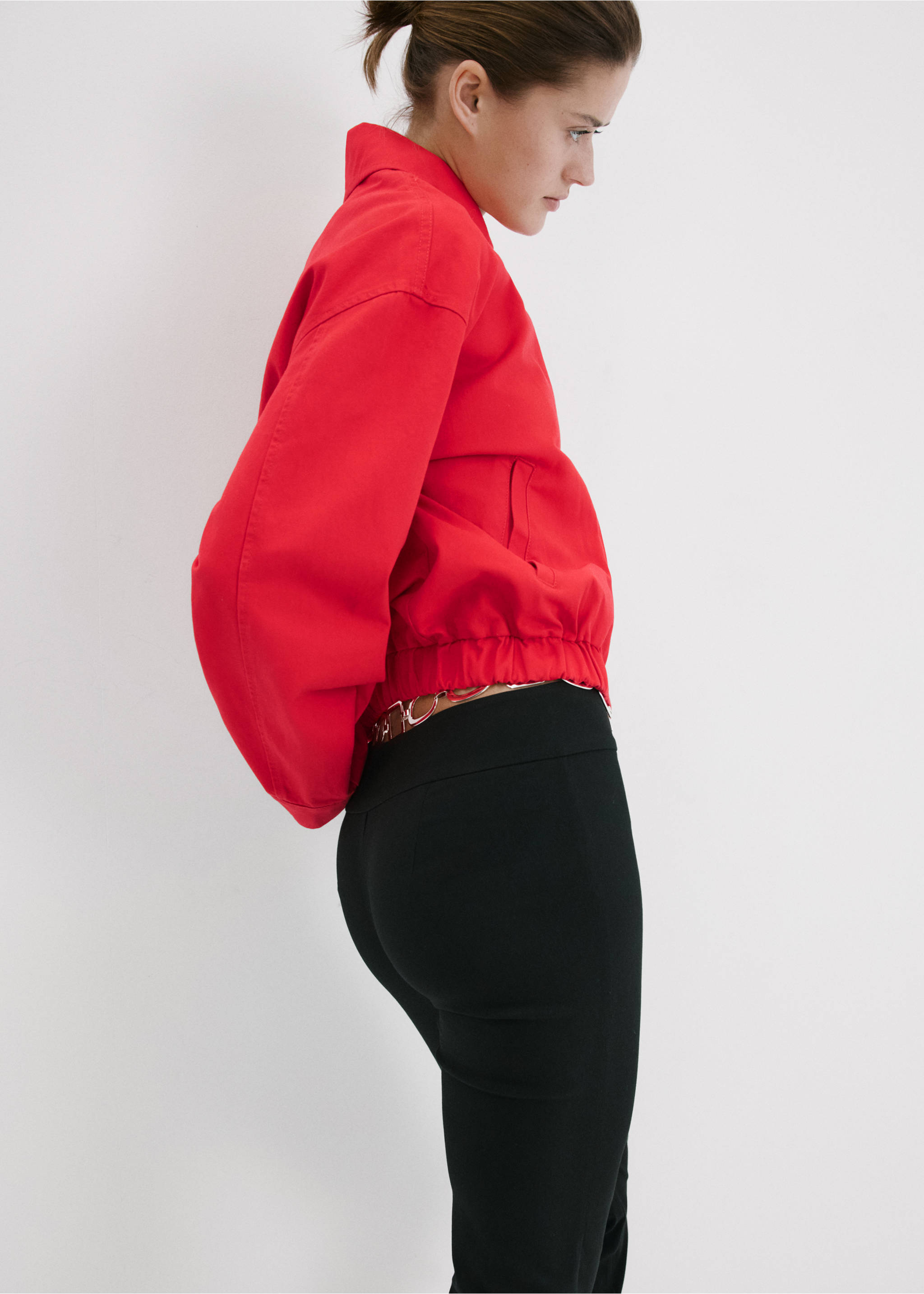 Bomber jacket with shirt collar - Details of the article 2, Red. Ref: 27067162-00.