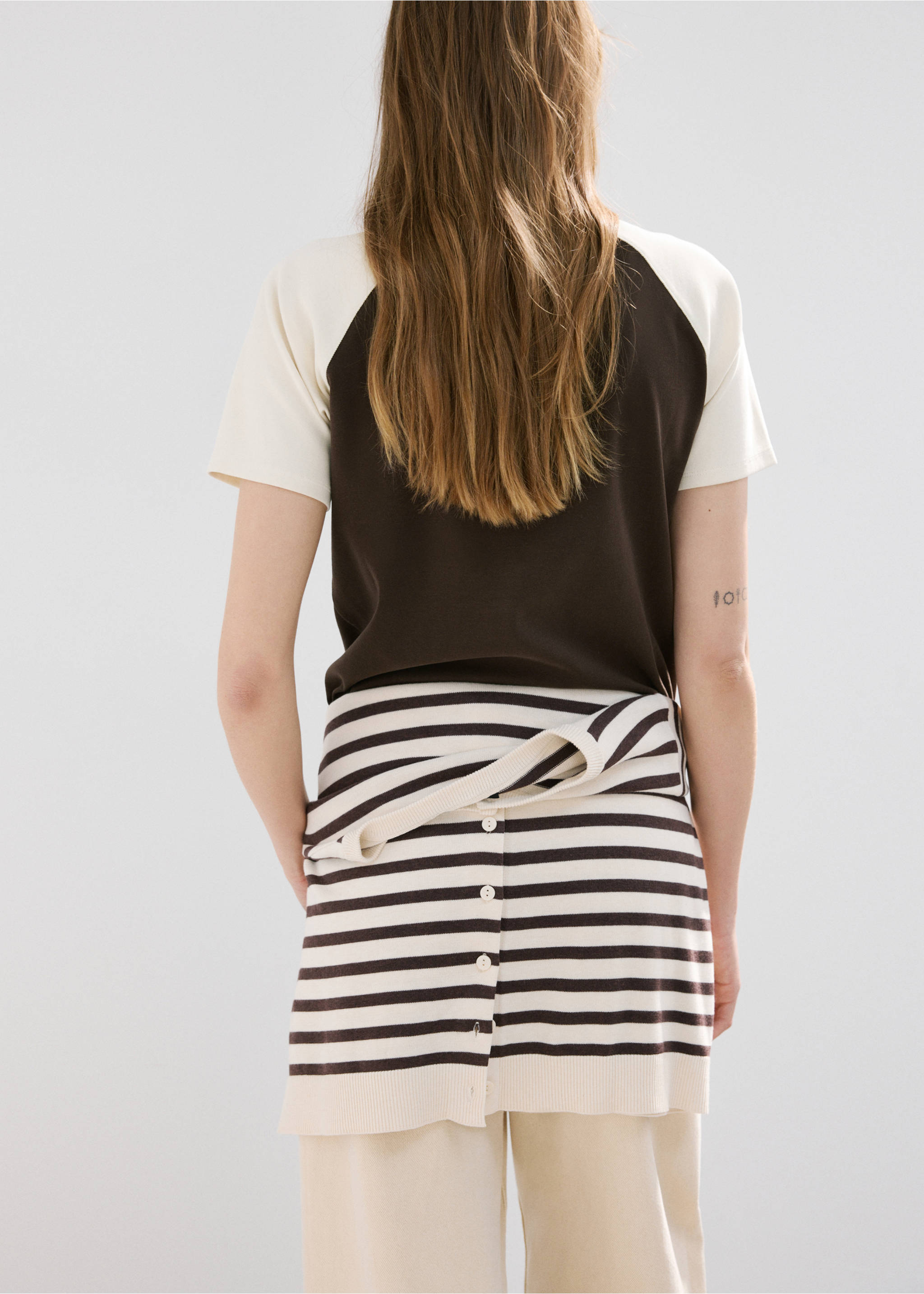 T-shirt bicolore manches courtes - Verso de l’article, Marron. Ref: 27067163-00.