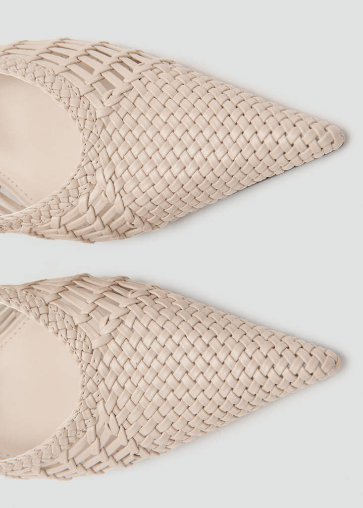 Woven toe cap shoe — Ecru