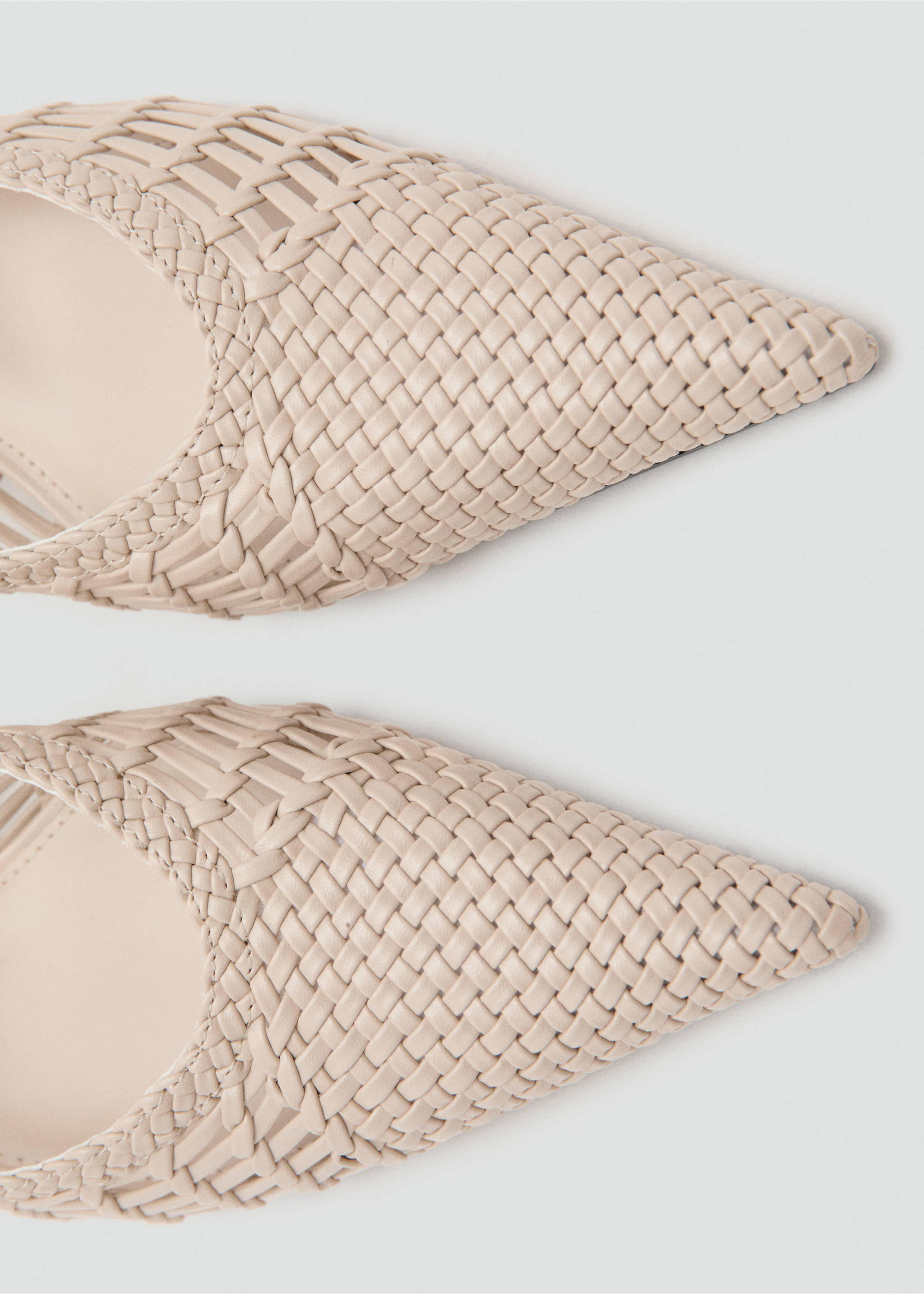Woven toe cap shoe - Details of the article 2, Ecru. Ref: 27067780-00.