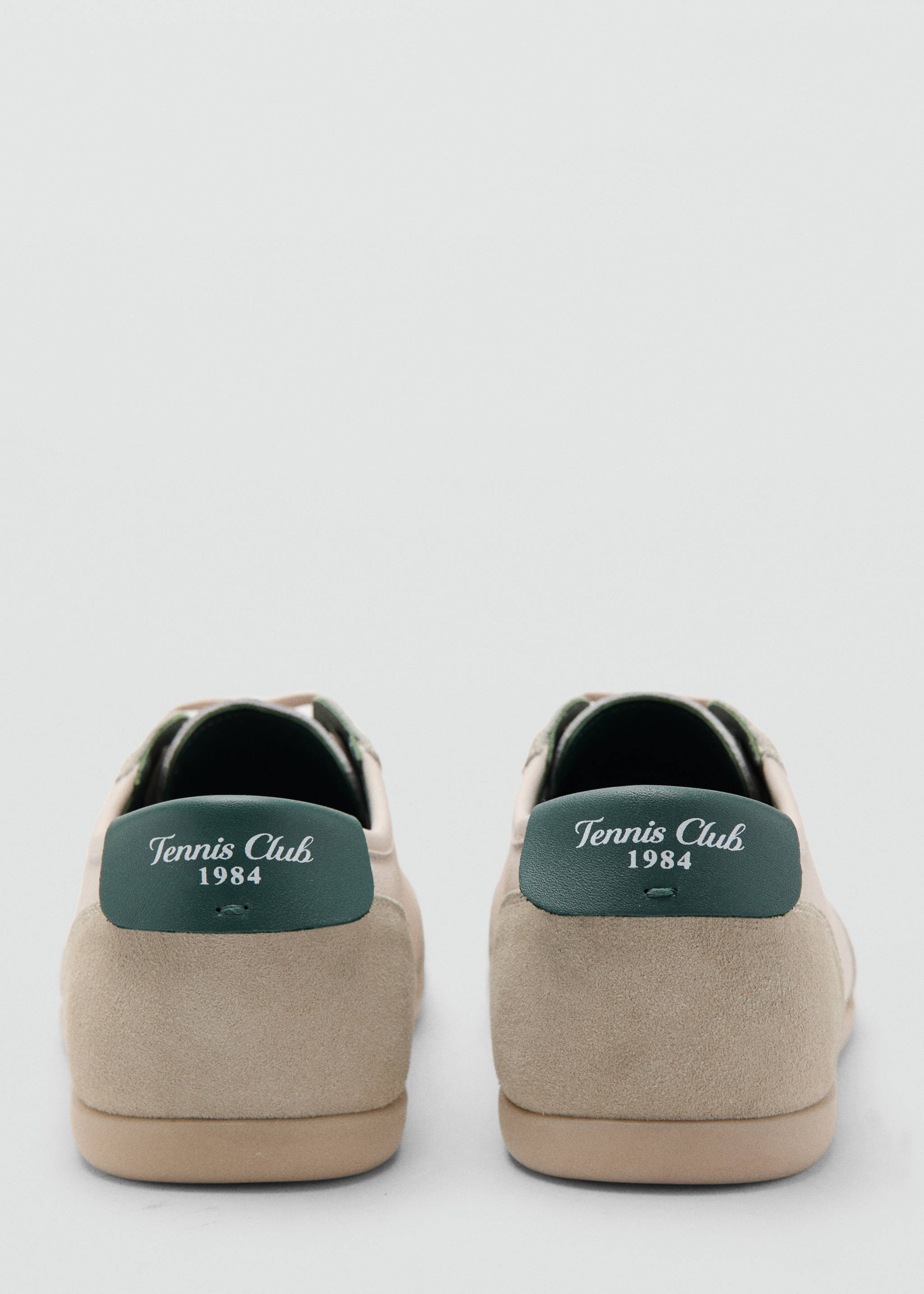 أحذية رياضية مزودة باجزاء من الجلد - تفاصيل المنتج 2