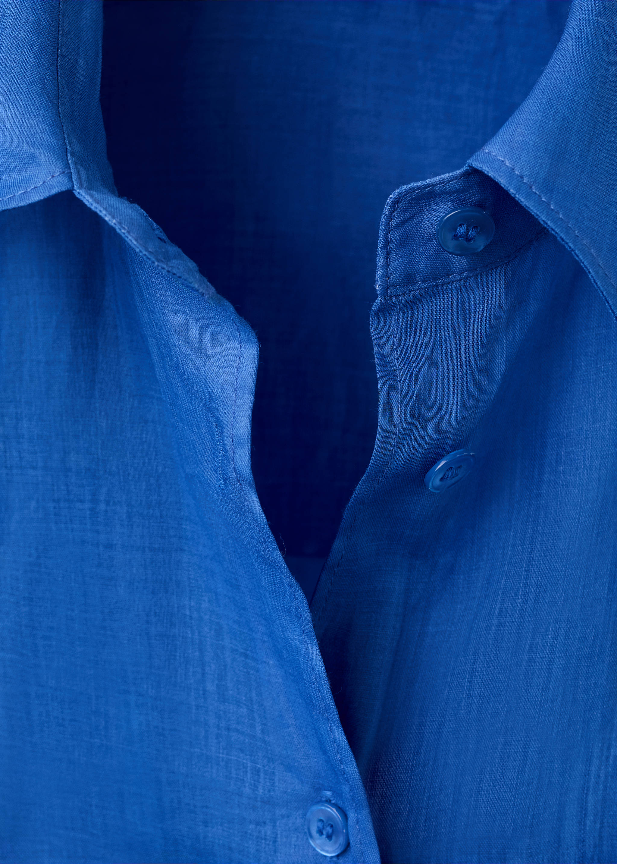 100% ramie shirt with pockets - Details of the article 8, Blue. Ref: 27067794-00.