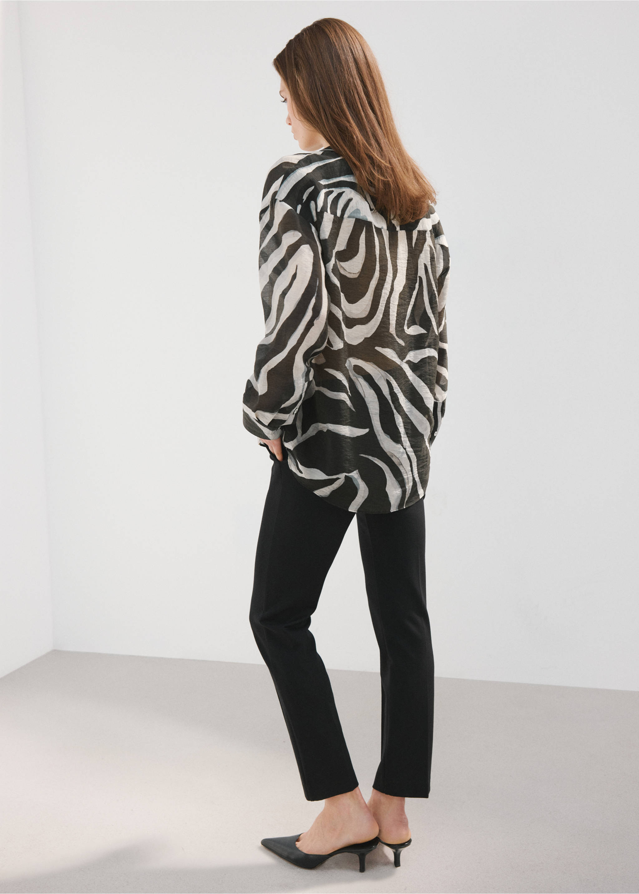 Lyocell printed shirt - Reverse of the article, Black. Ref: 27067801-00.