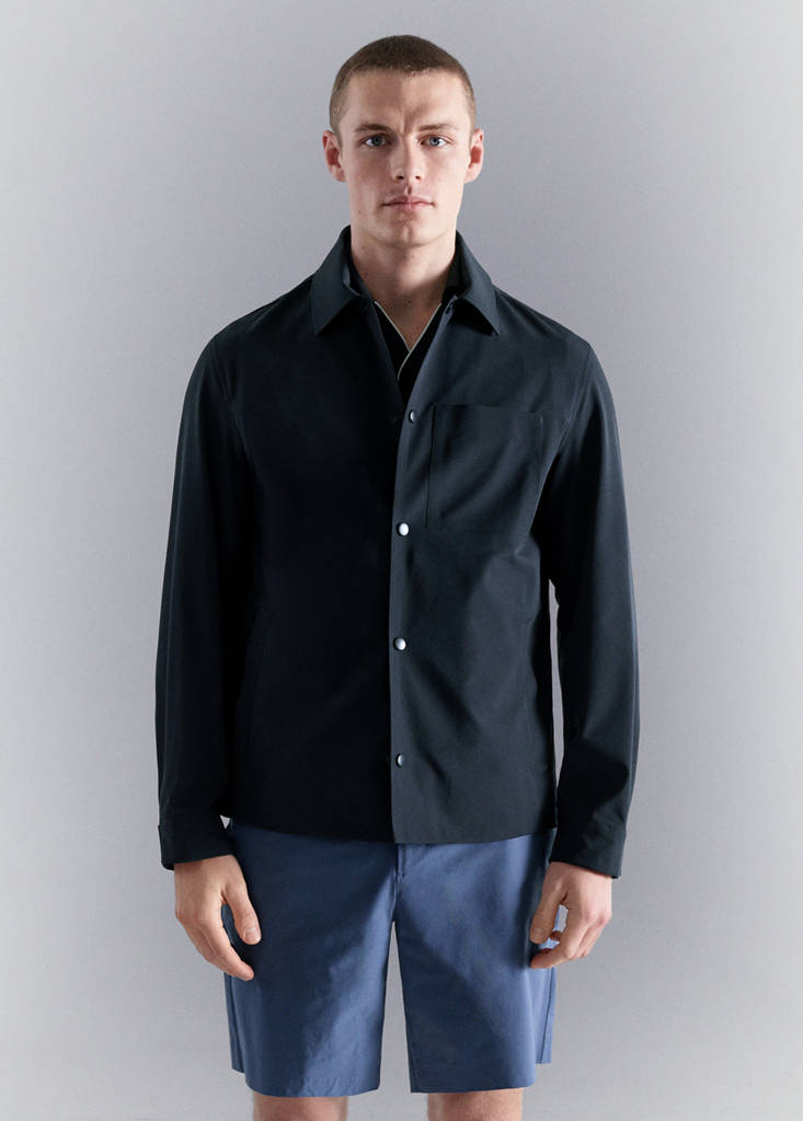 Water-repellent jacket with pockets — Navy
