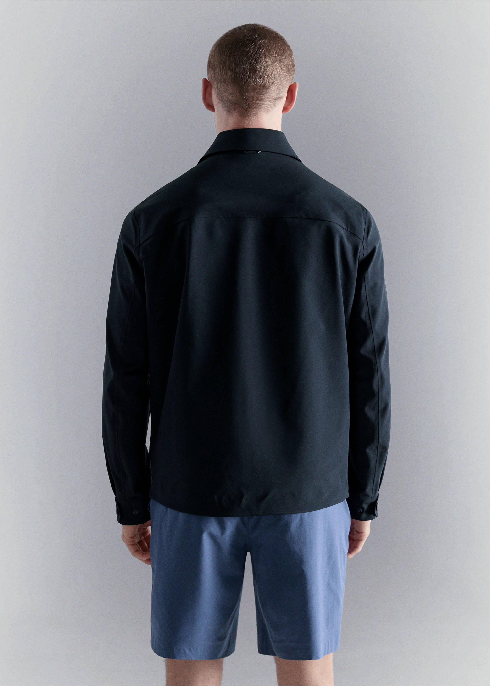 Water-repellent jacket with pockets - Reverse of the article, Navy. Ref: 27067894-00.