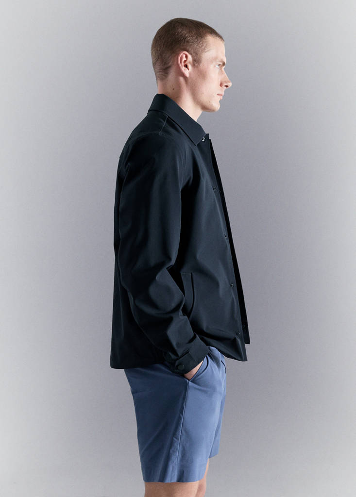 Water-repellent jacket with pockets — Navy