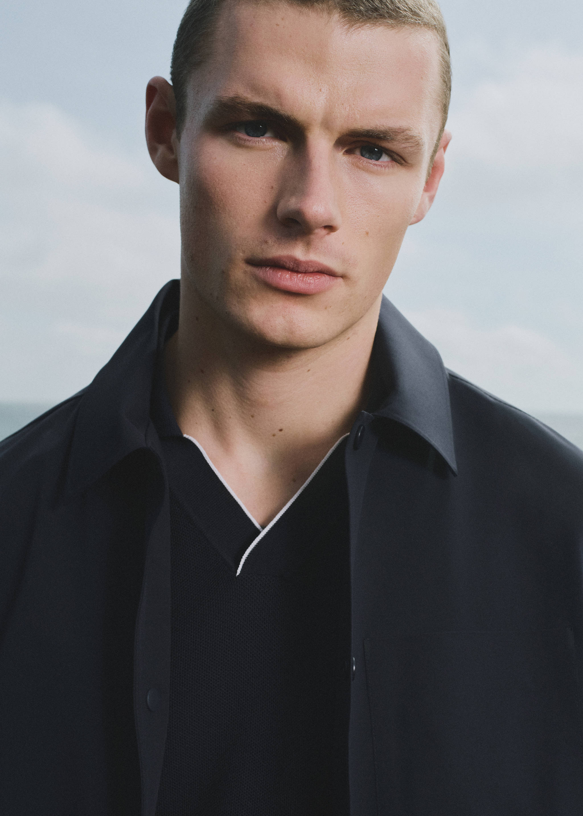 Water-repellent jacket with pockets - Details of the article 6