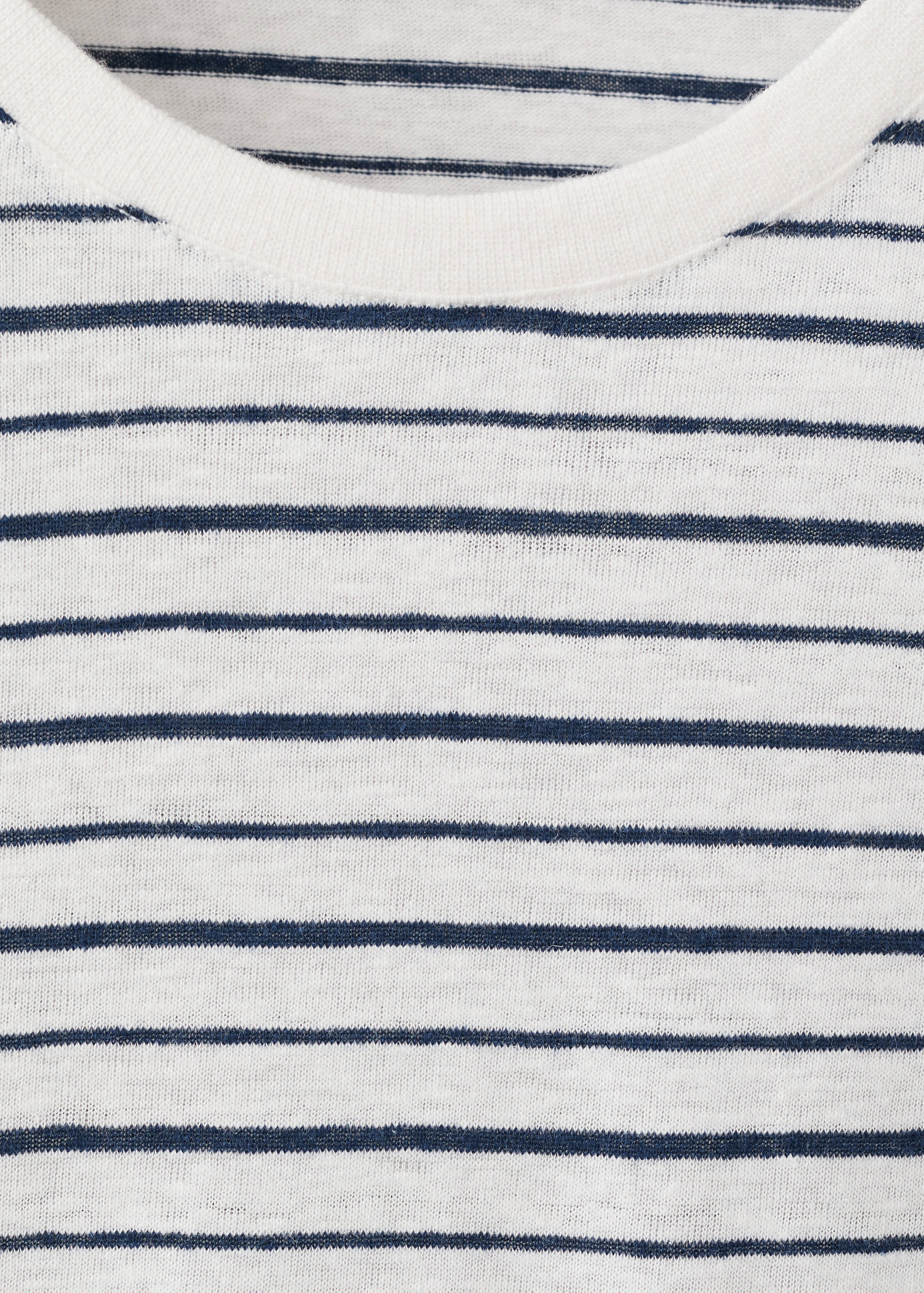 T-shirt linen slim fit garis-garis - Rincian barang 8