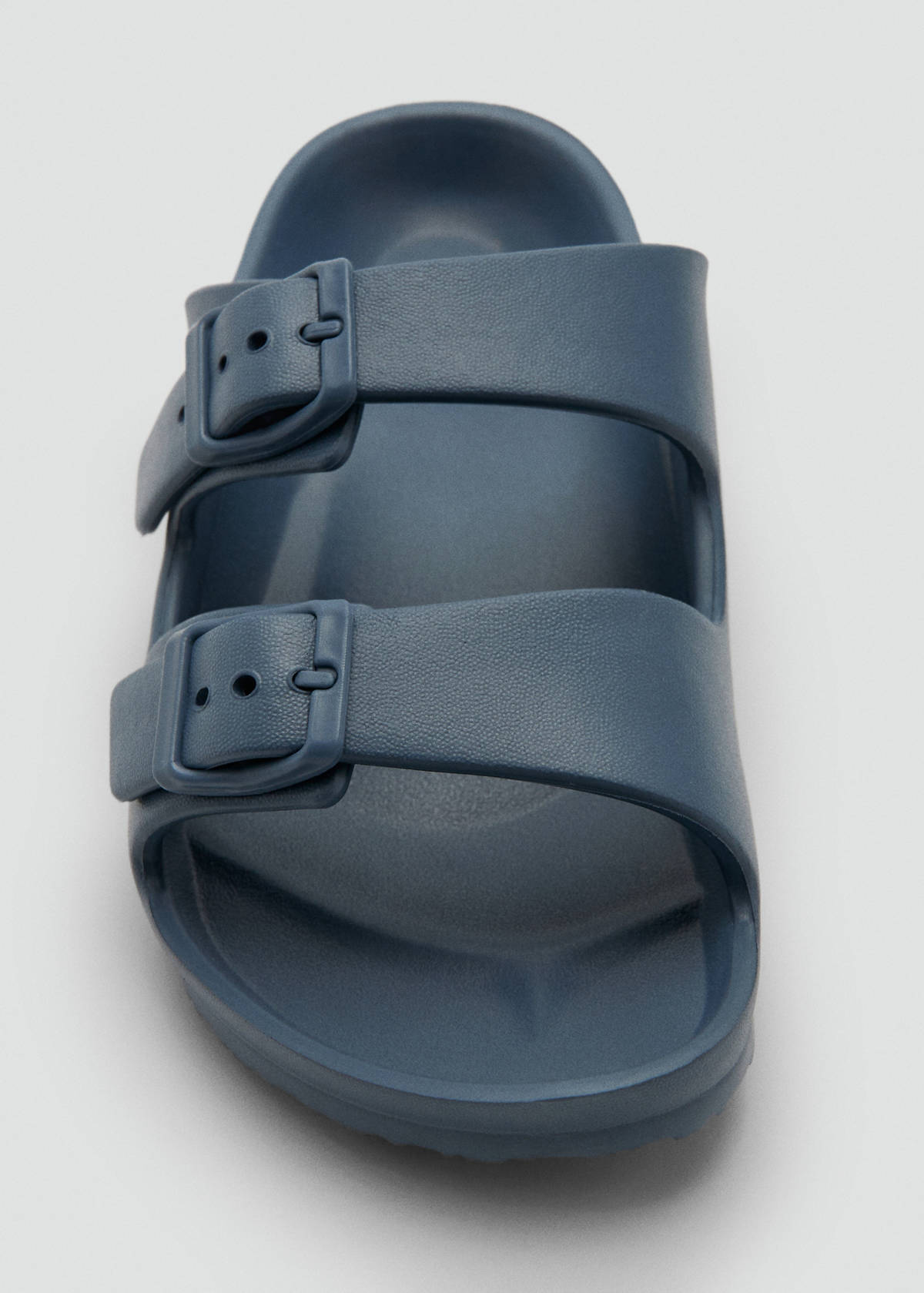 Rubberised buckle sandals — Navy