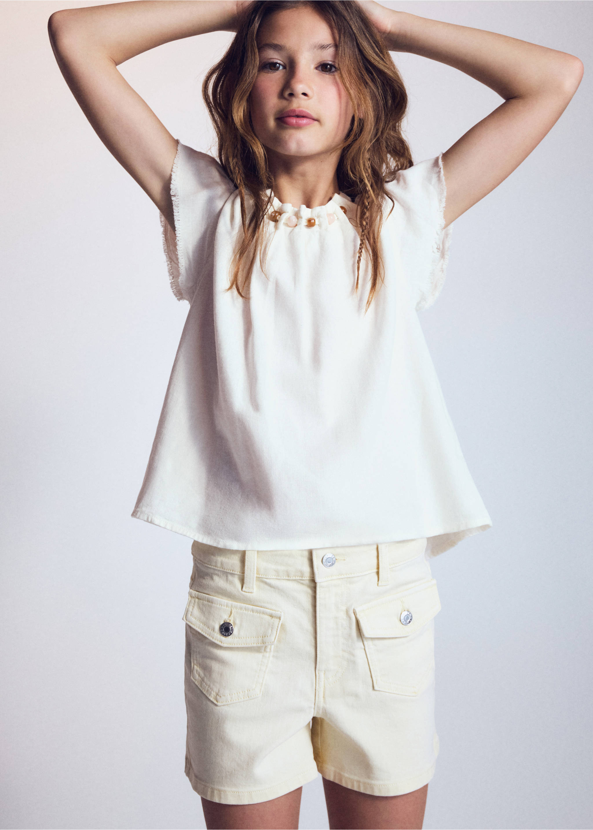 Denim shorts with pocket details - Medium plane, Pastel Yellow. Ref: 27067905-00.
