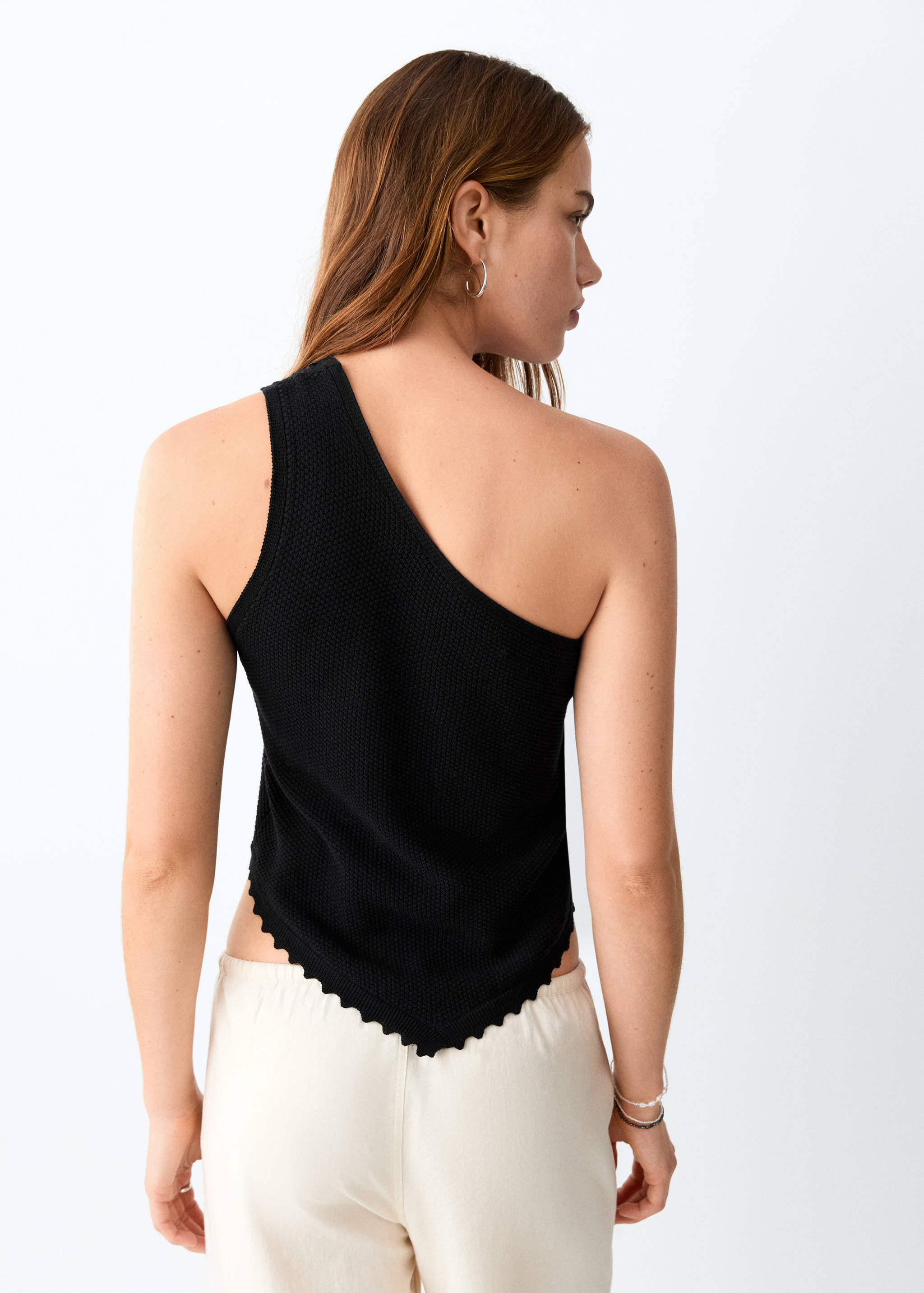Asymmetric sequin top - Reverse of the article