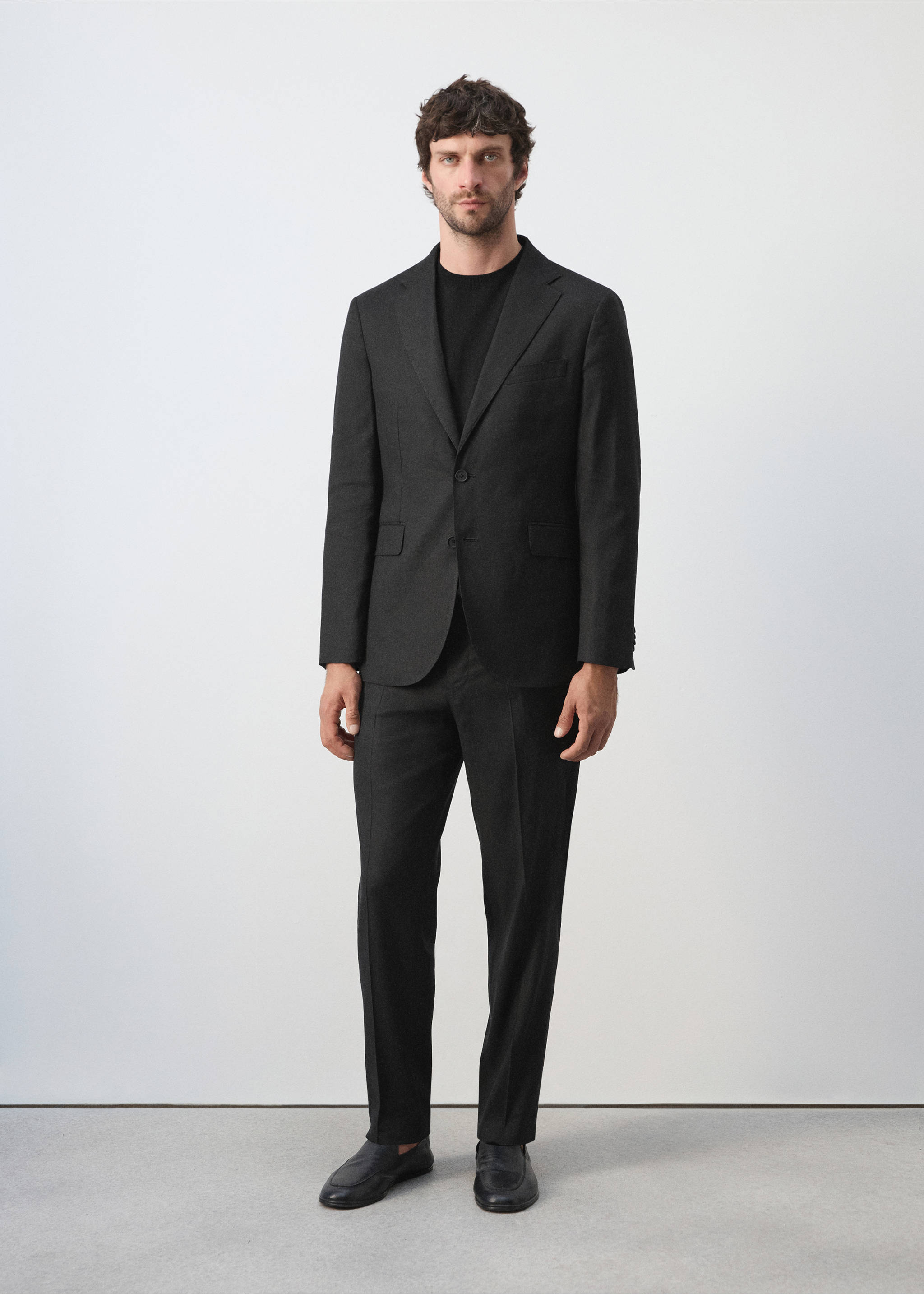 Pantalon de costume Amalfi slim fit - Plan général, Noir. Ref: 27067911-01.