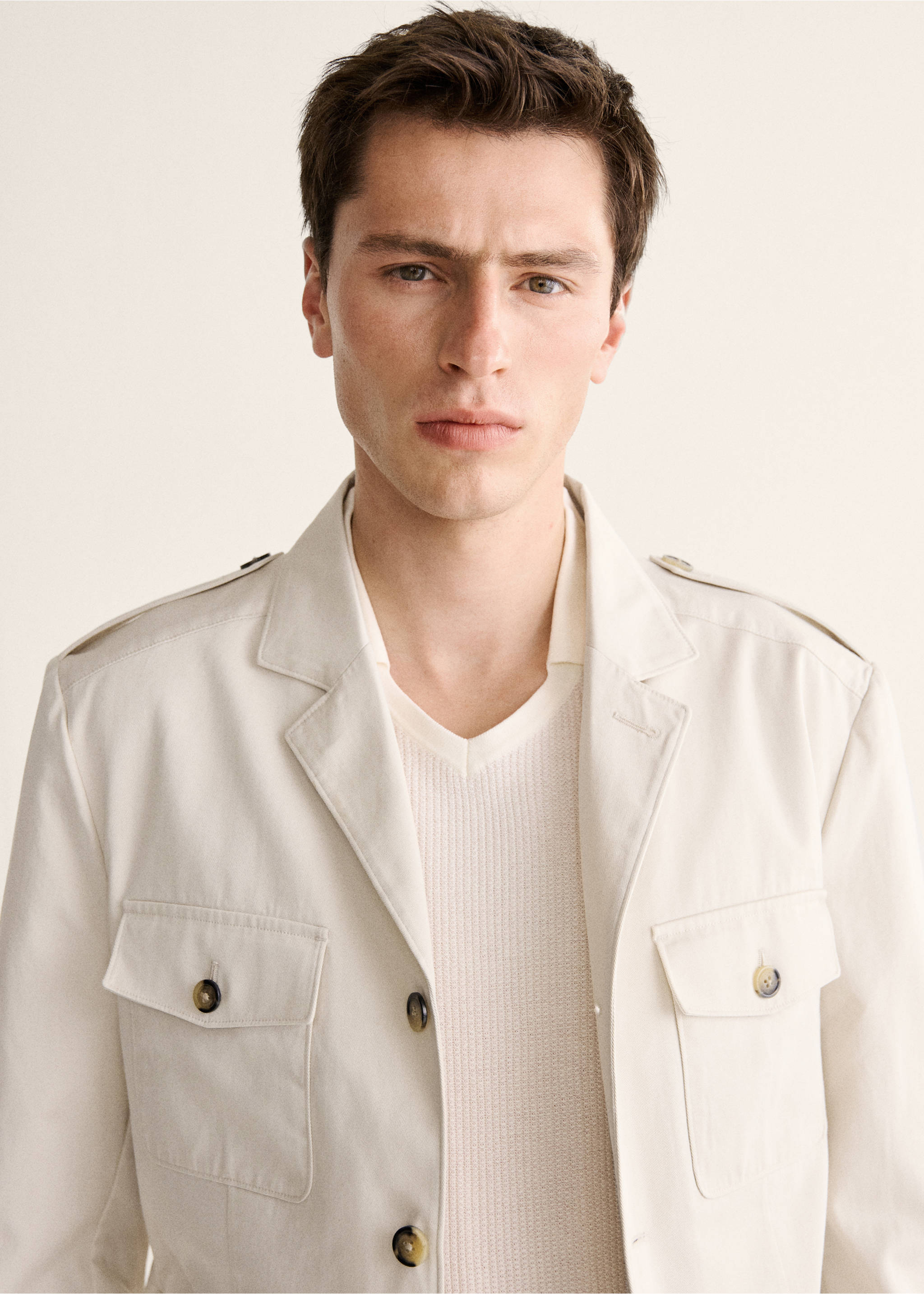 100% cotton jacket with pockets - Details of the article 1, Beige. Ref: 27068275-00.